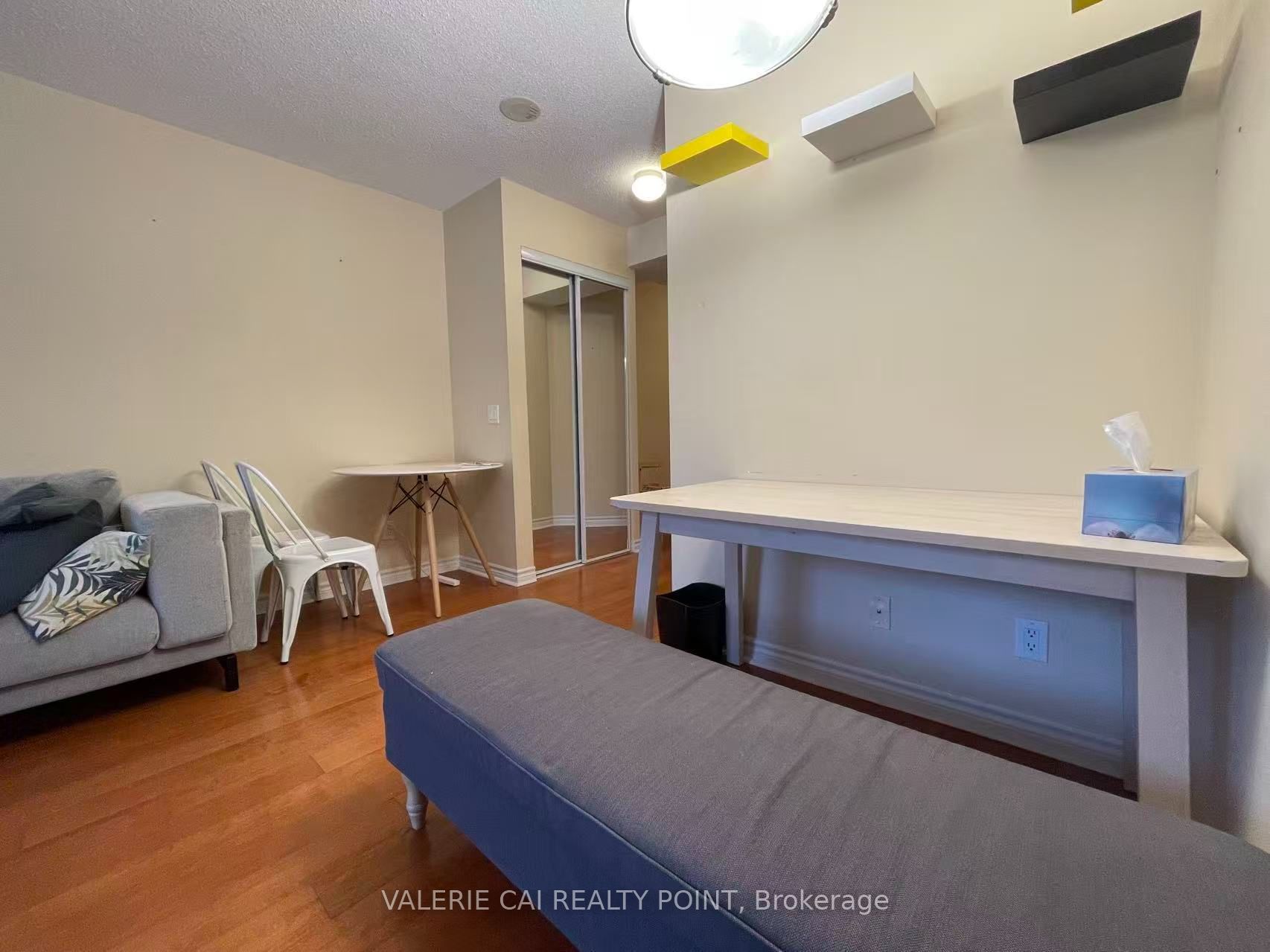763 Bay Street 502, Toronto, ON M5G 2R3 photo 2