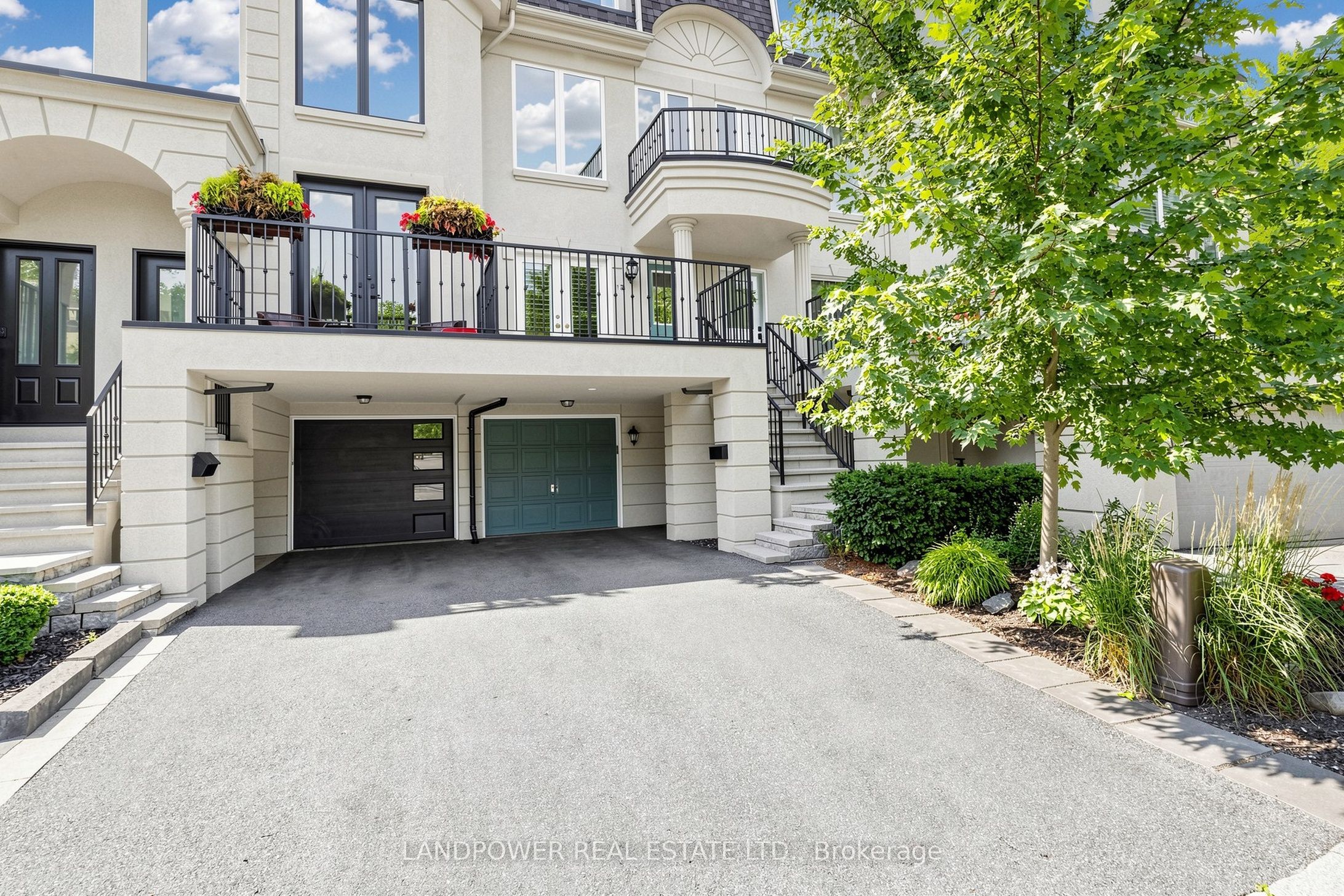 13 David Dunlap Circle, Toronto, ON M3C 4B9 photo 3