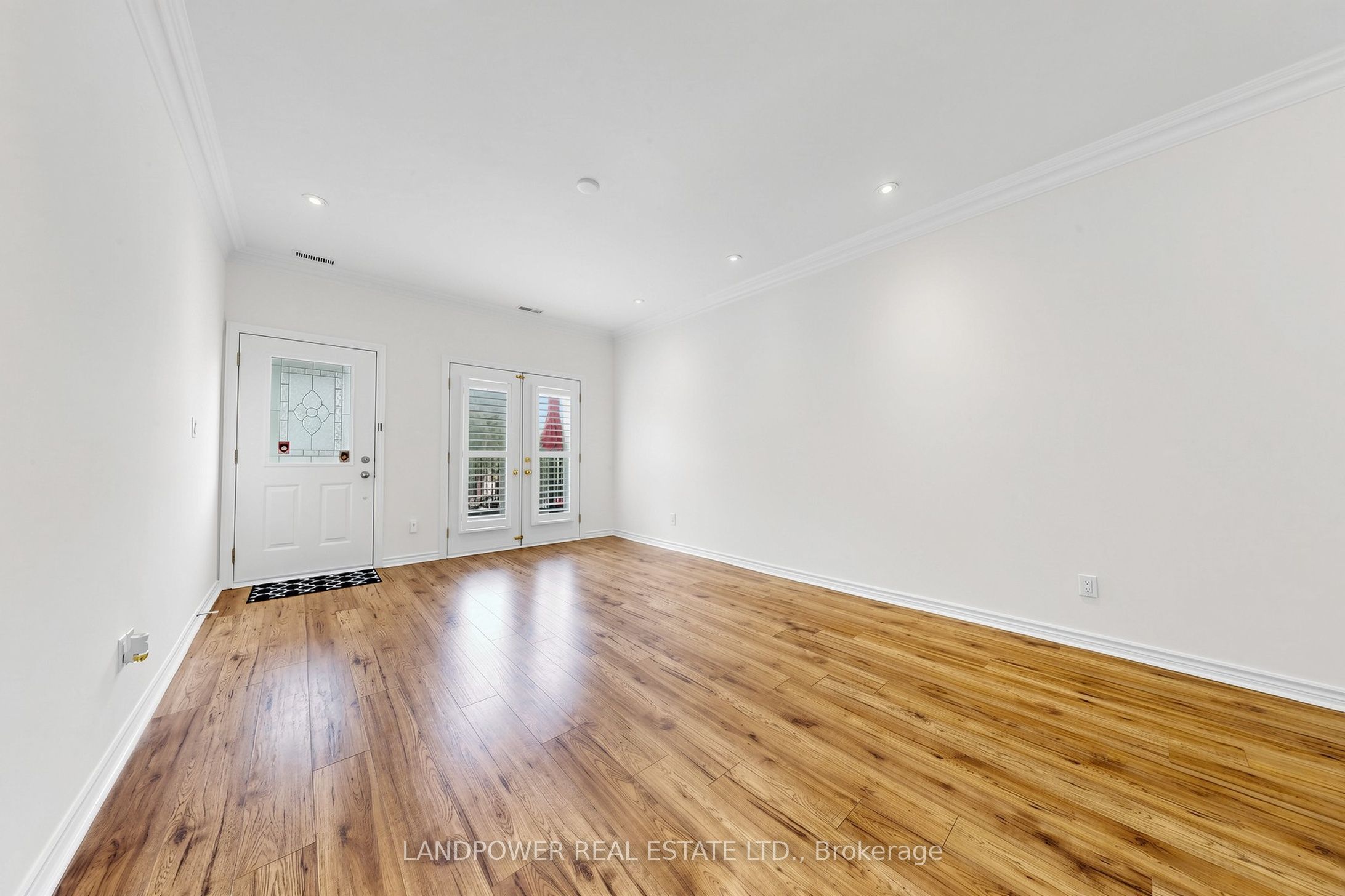 13 David Dunlap Circle, Toronto, ON M3C 4B9 photo 4