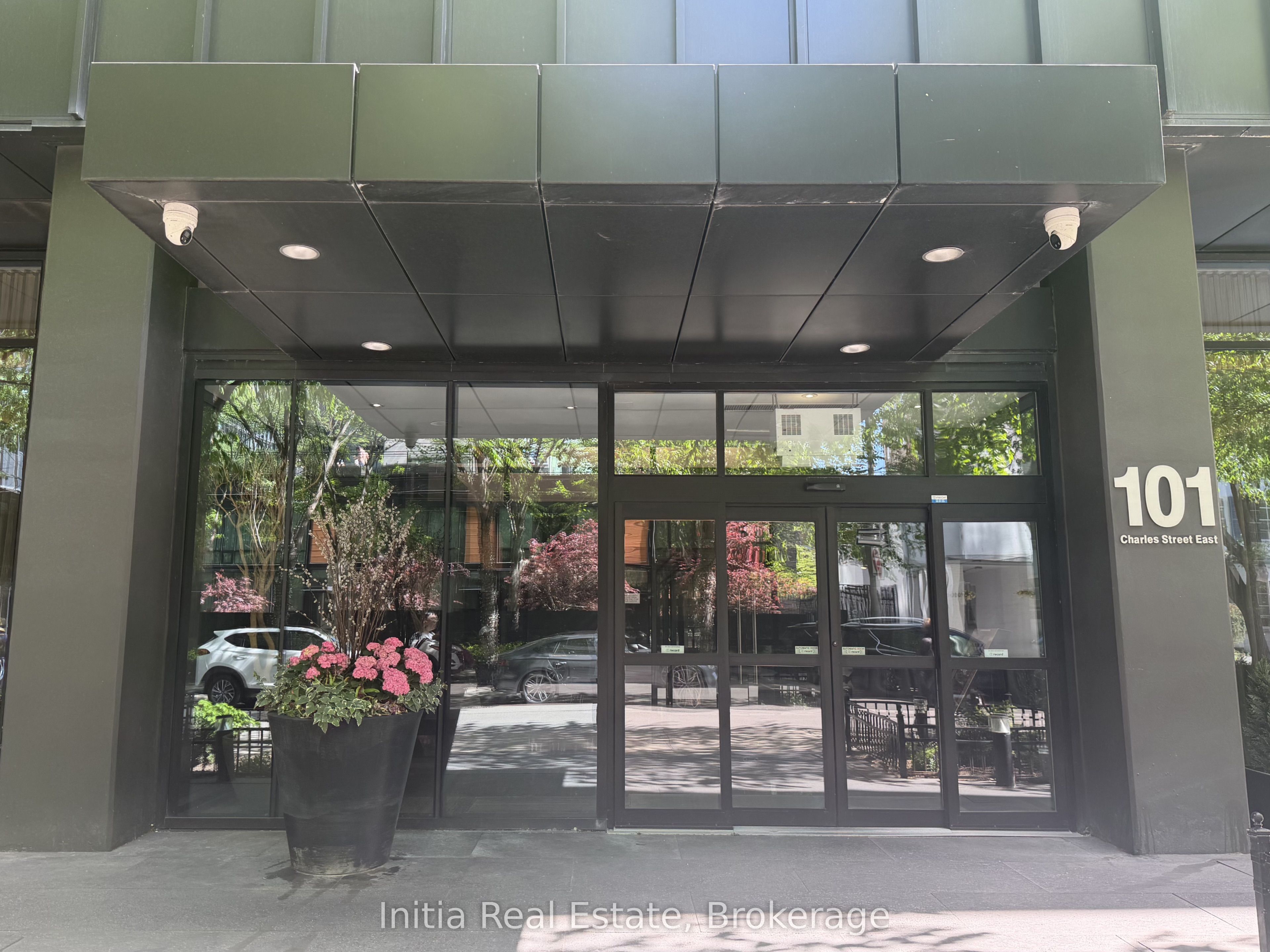 101 Charles Street E 2003, Toronto, ON M4Y 0A9 photo 2