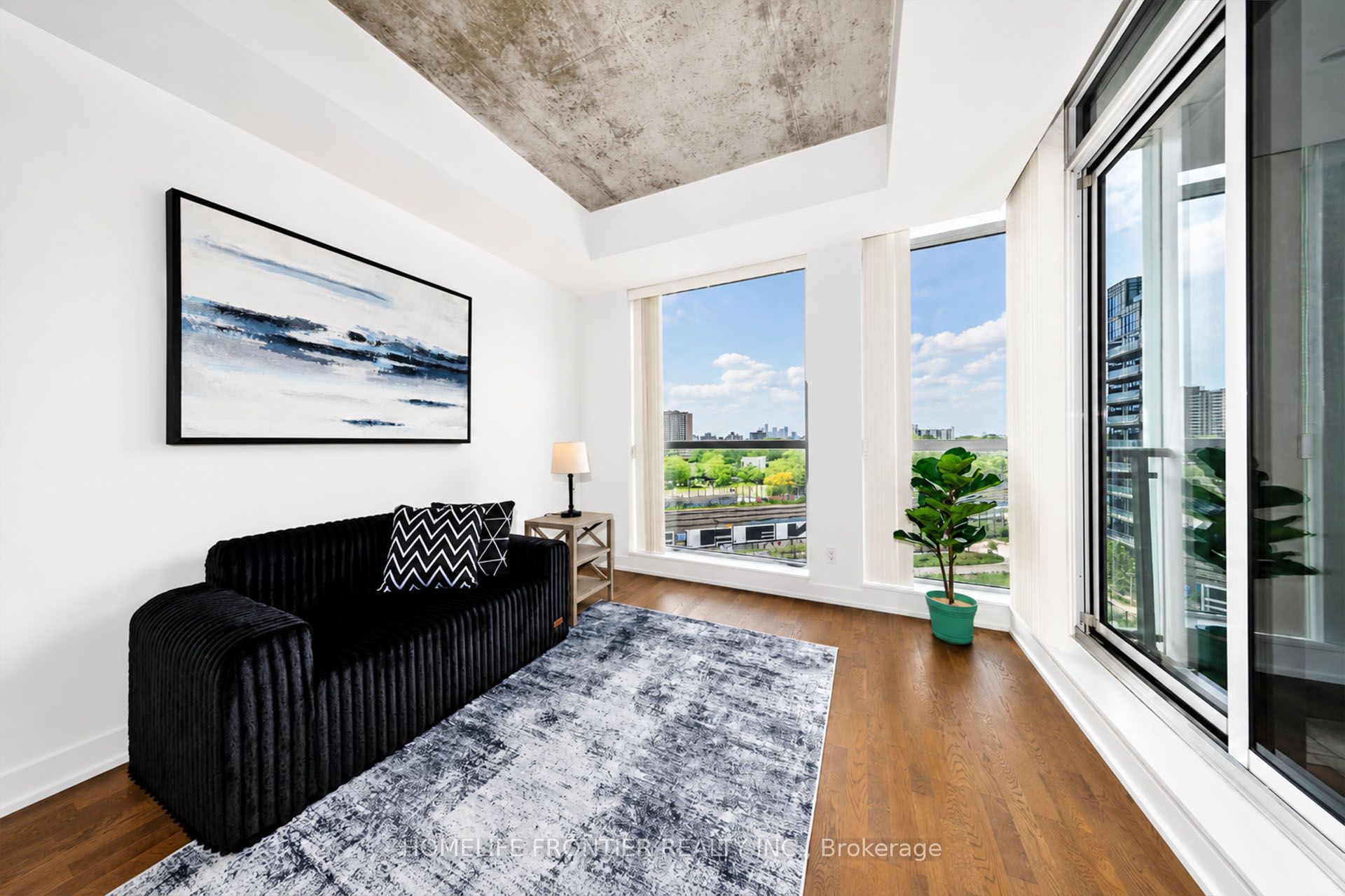 20 Minowan Miikan Lane 717, Toronto, ON M6J 0E5 photo 2