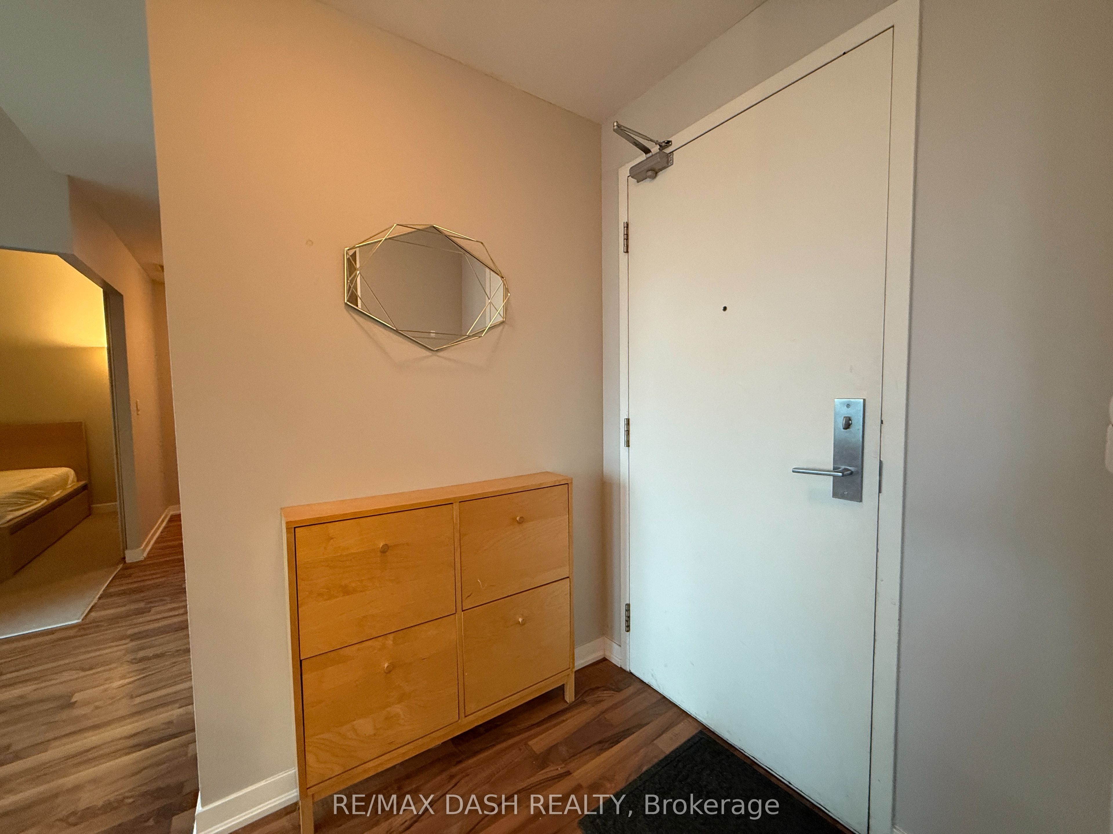 55 East Liberty Street 918, Toronto, ON M6K 3P9 photo 3