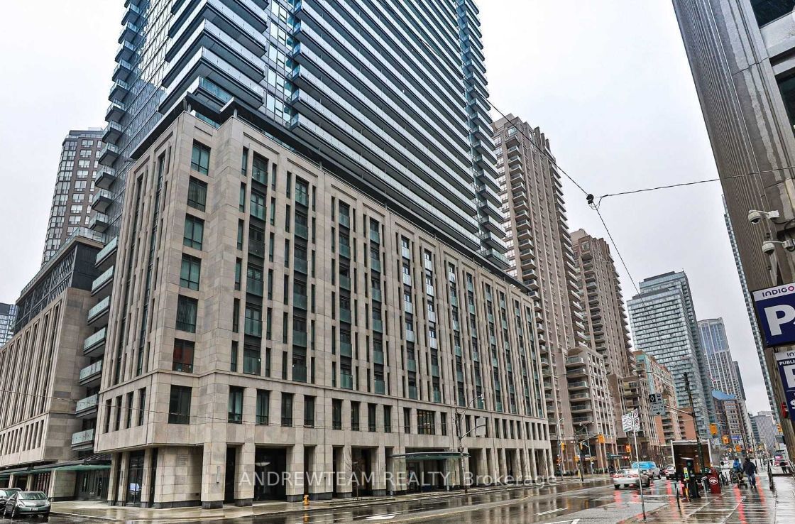 955 Bay Street 2506, Toronto, ON M5S 2A2