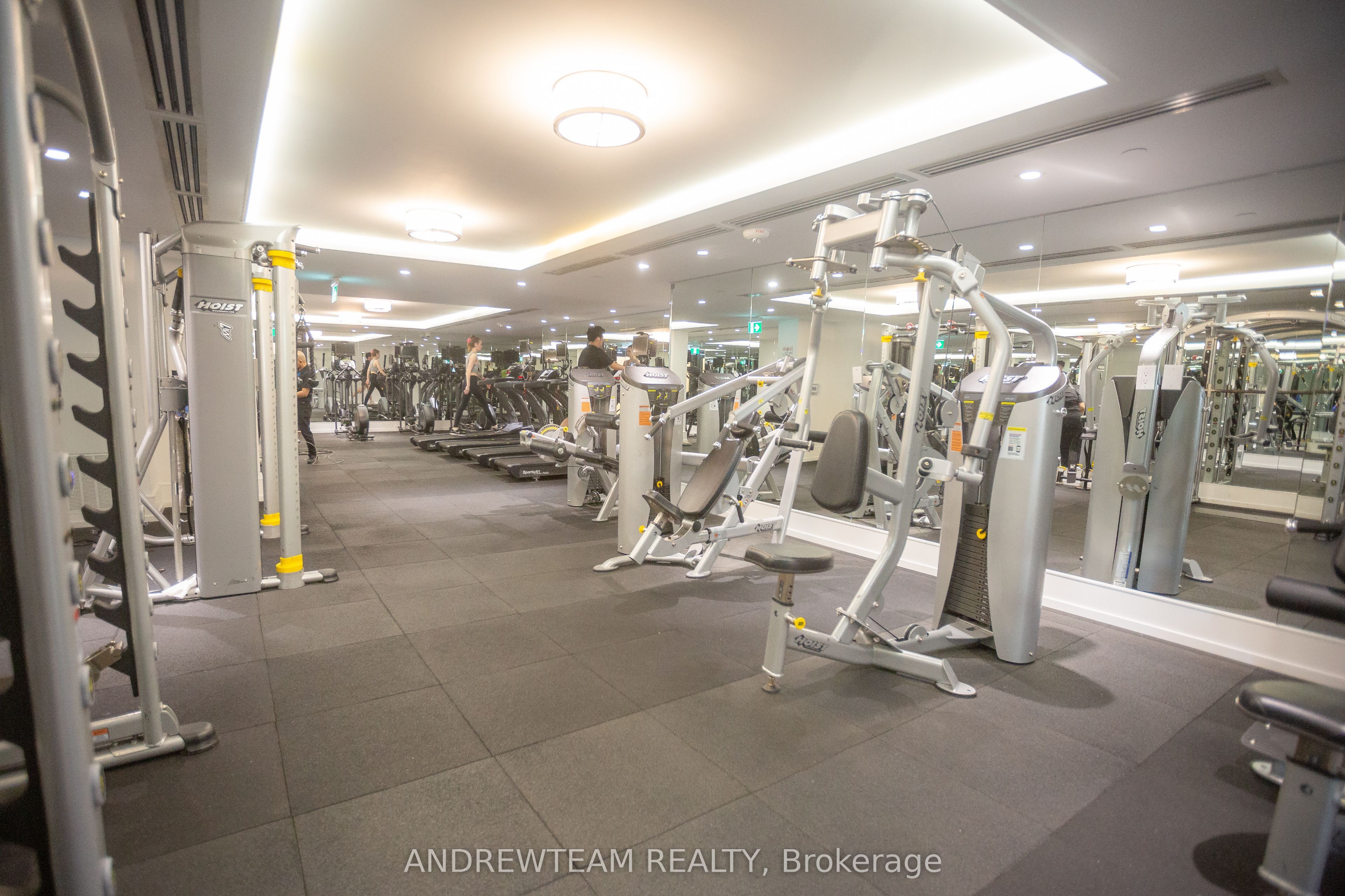 955 Bay Street 2506, Toronto, ON M5S 2A2 photo 2