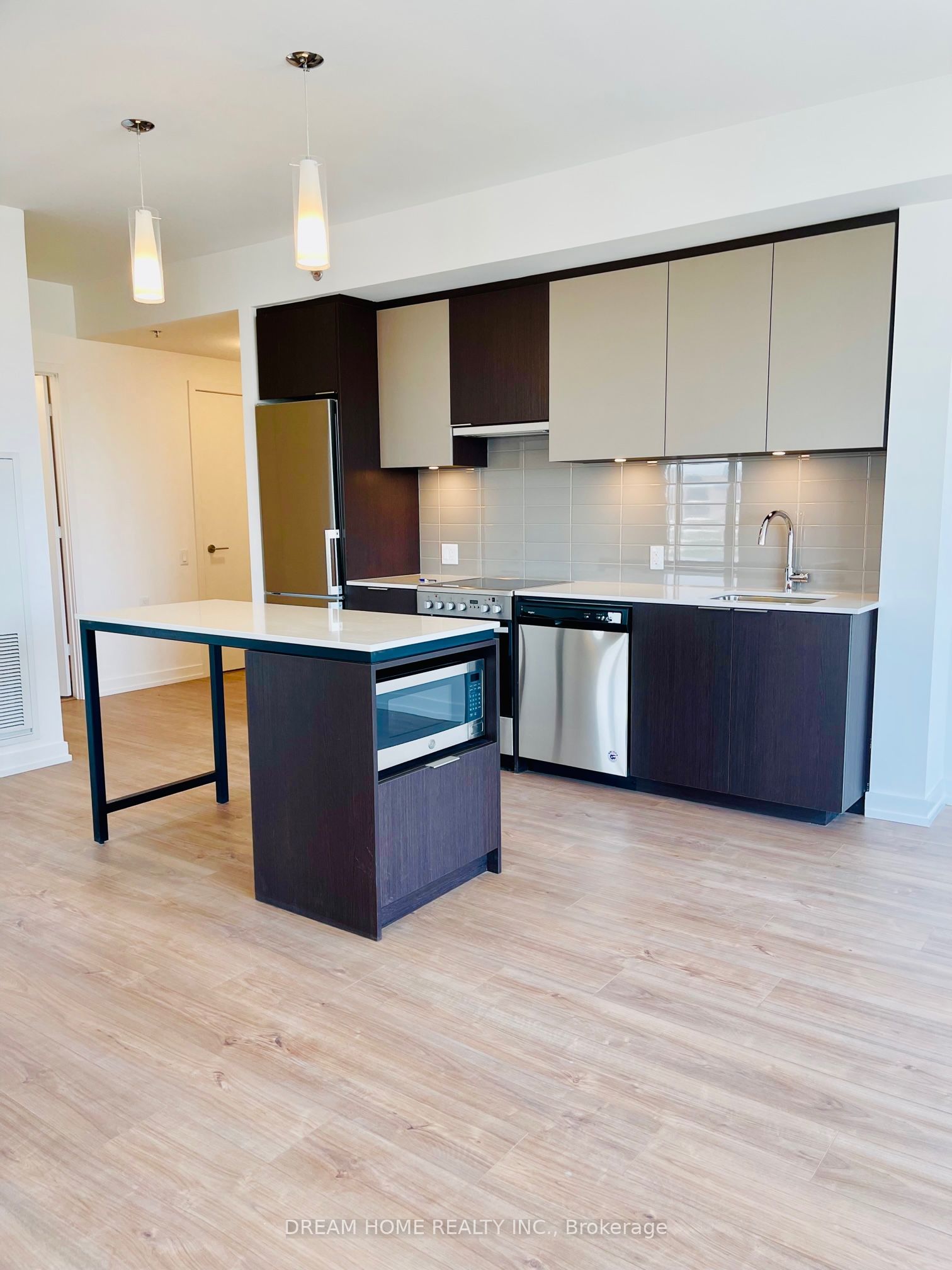 203 College Street 1404, Toronto, ON M5T 1P9 photo 4