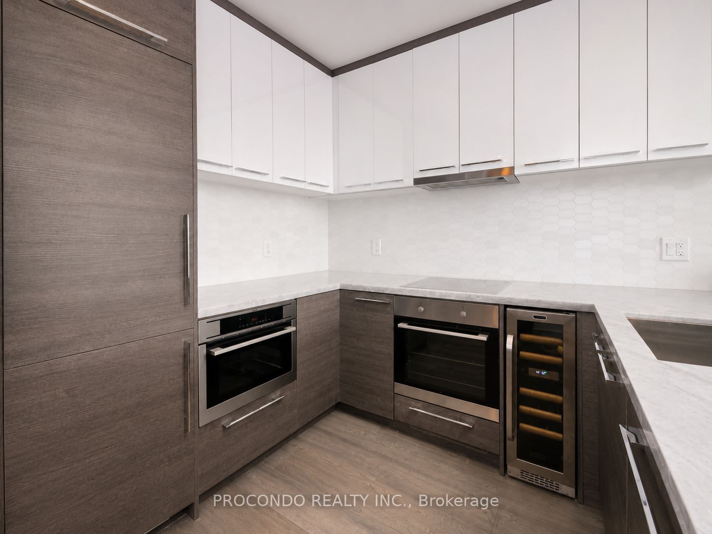 488 University Avenue 3812, Toronto, ON M5G 0C1 photo 4