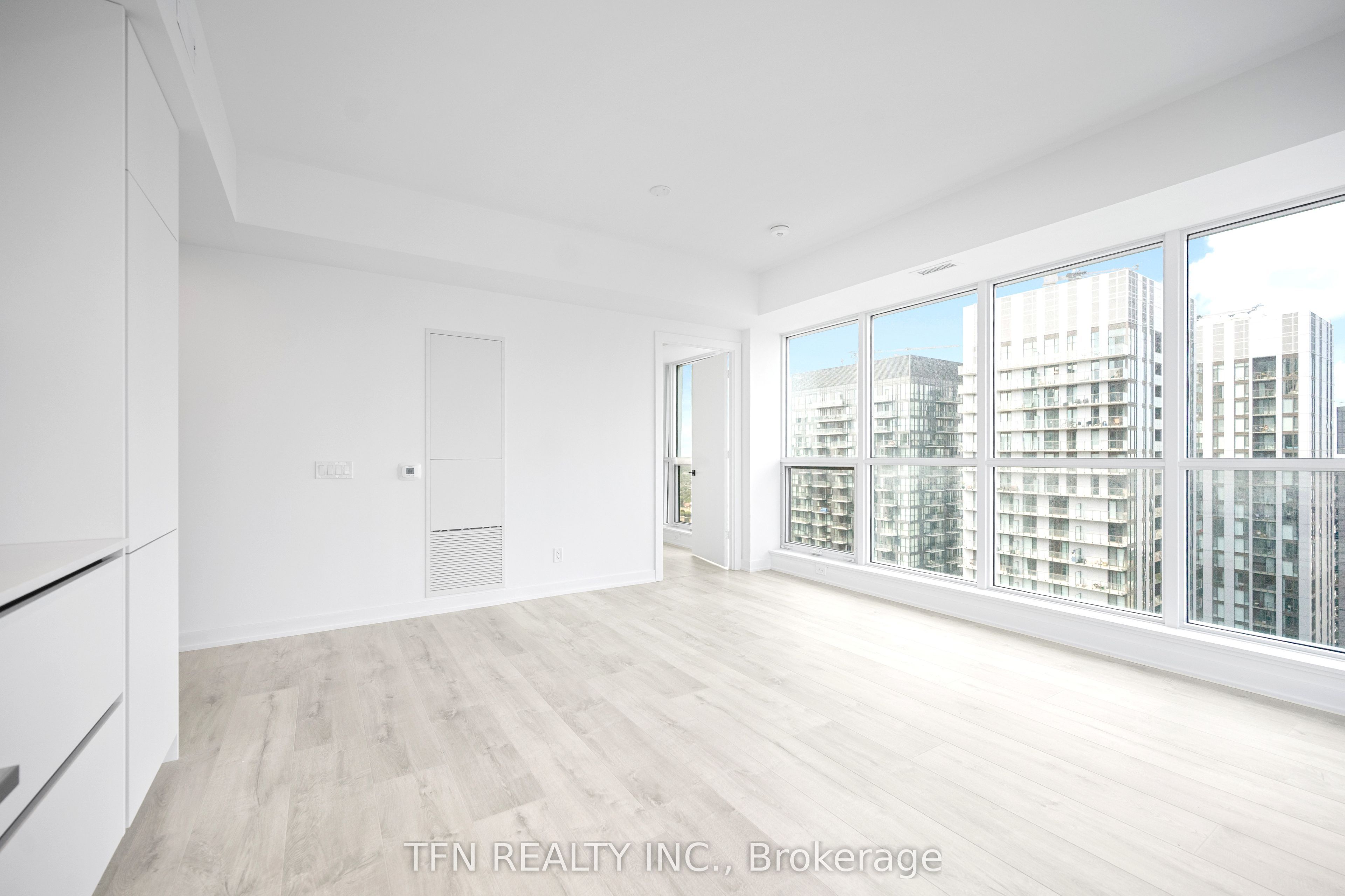 327 King Street W 4506, Toronto, ON M5A 0Y5 photo 5