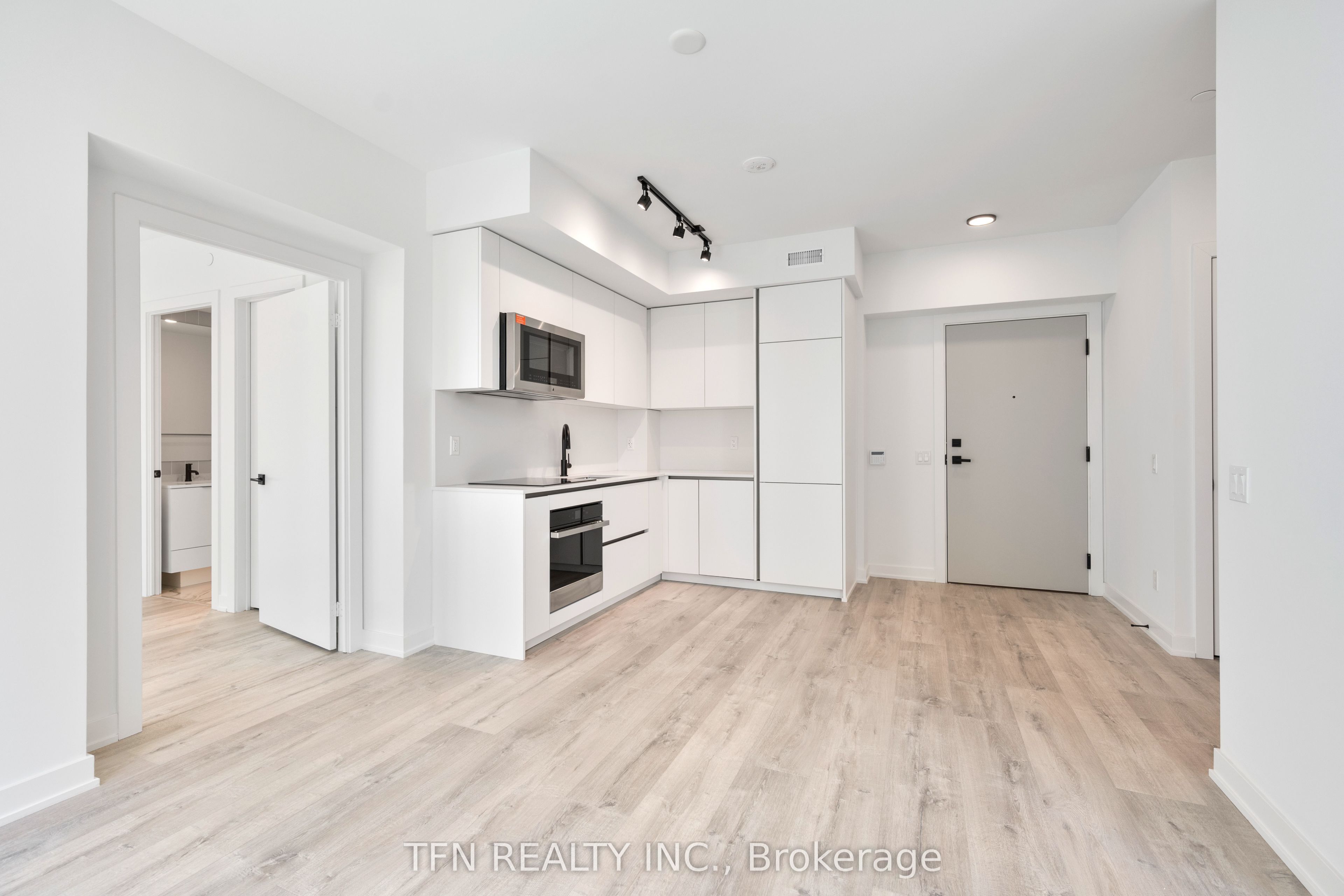 327 King Street W 4704, Toronto, ON M5A 0Y5 photo 4