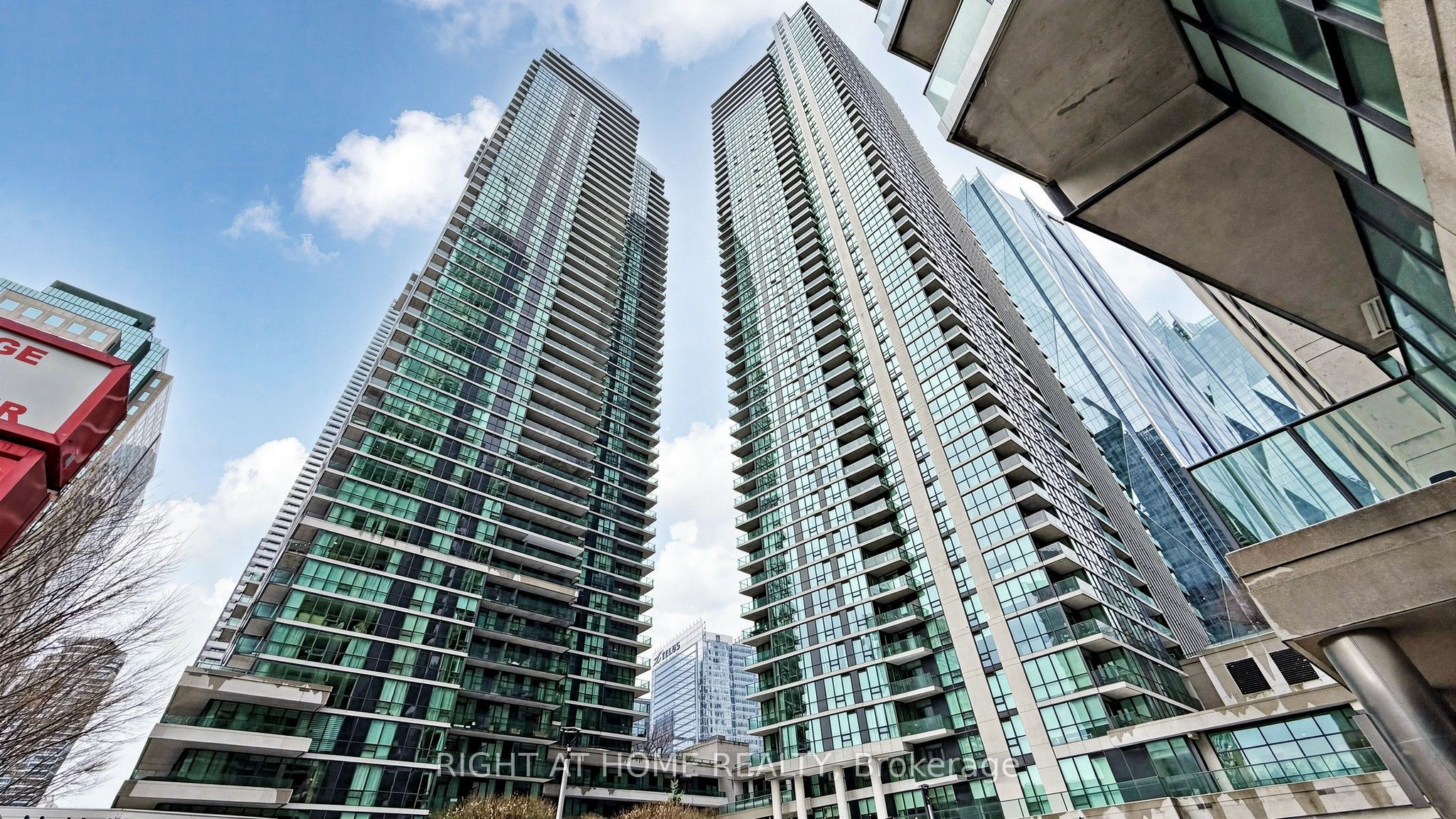 33 Bay Street 609, Toronto, ON M5J 2Z3 photo 3