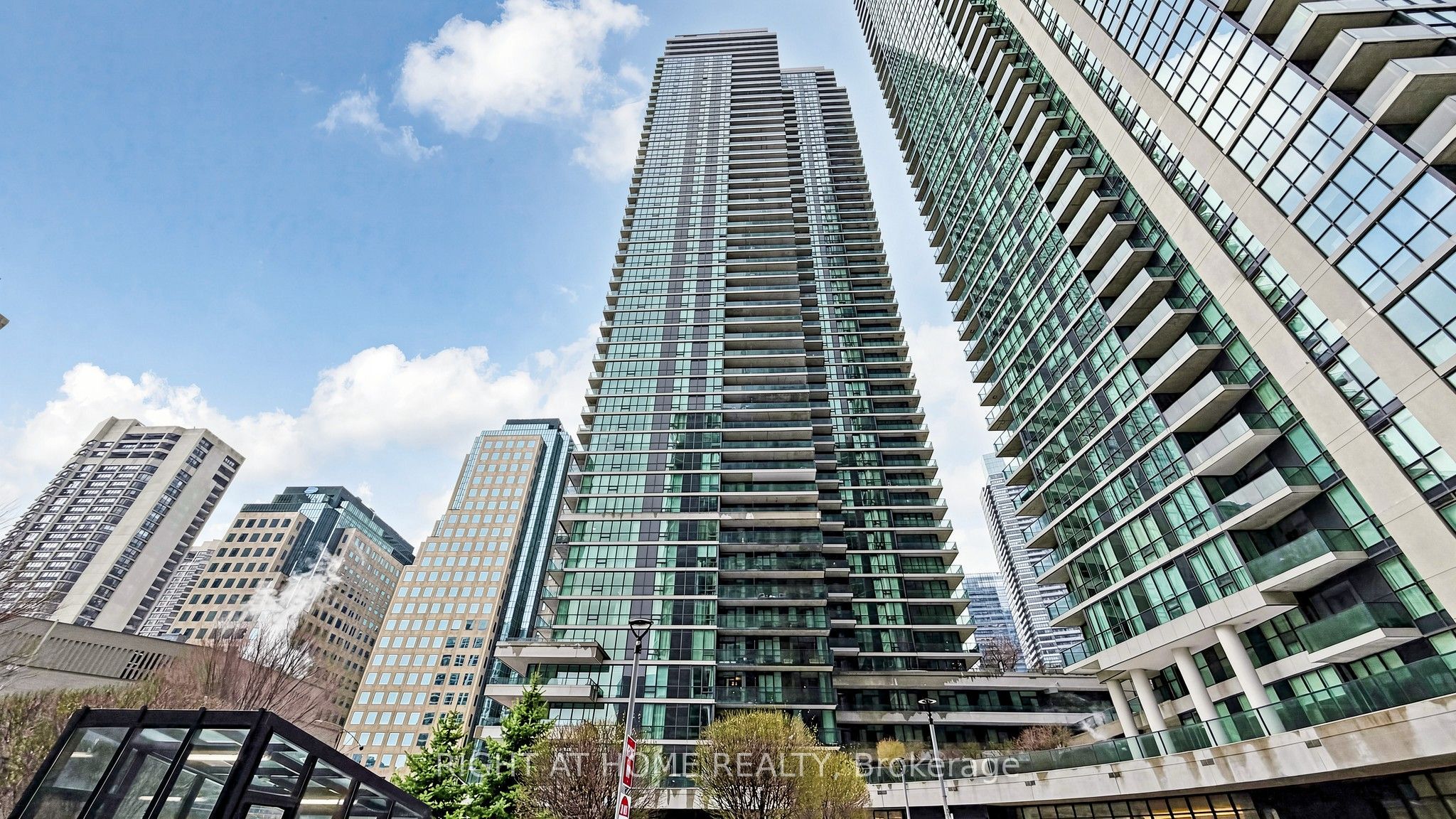 33 Bay Street 609, Toronto, ON M5J 2Z3 photo 4