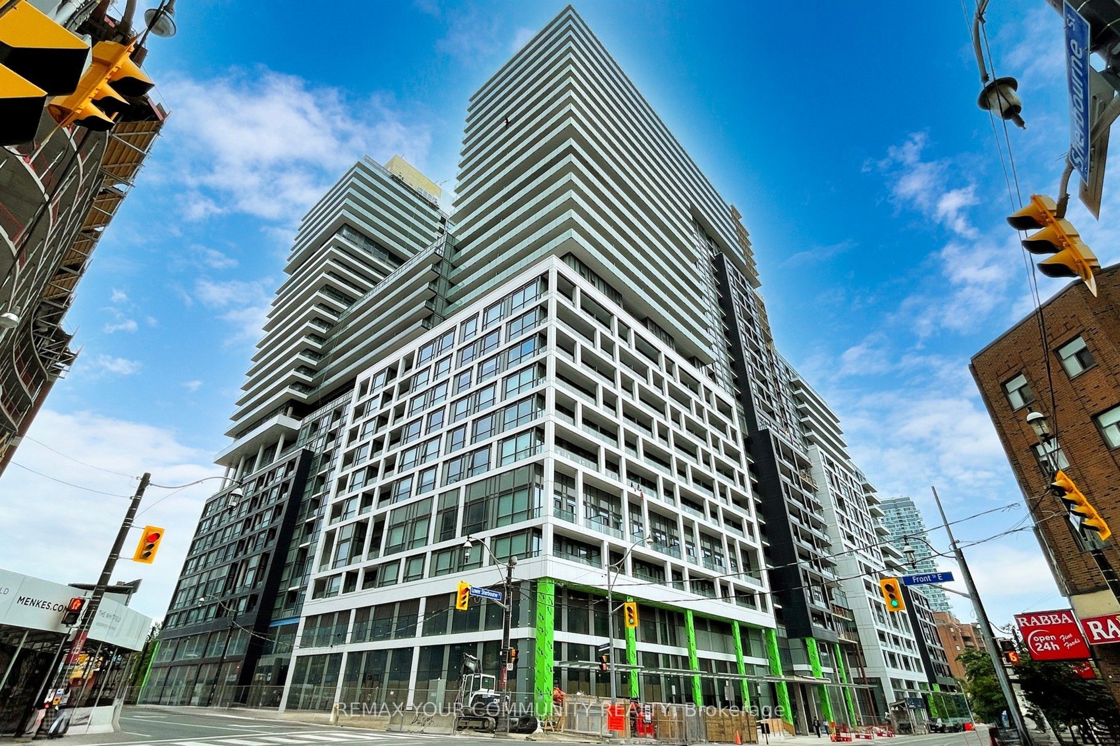 70 Princess Street 2404, Toronto, ON M5A 0X6