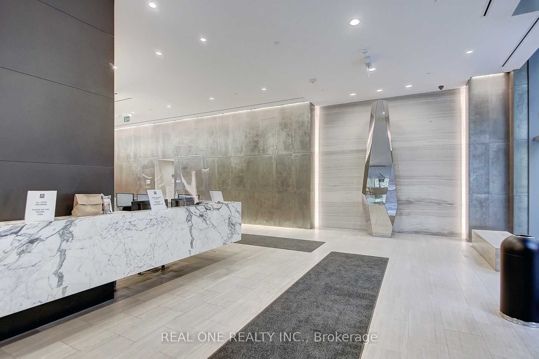 7 Grenville Street 3812, Toronto, ON M4Y 0E9 photo 2