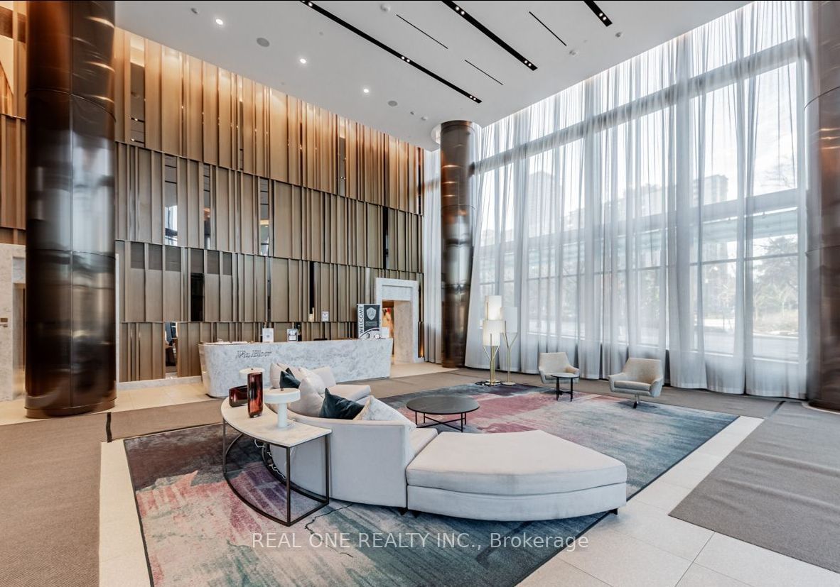575 Bloor Street E 1806, Toronto, ON M4W 0B2 photo 3