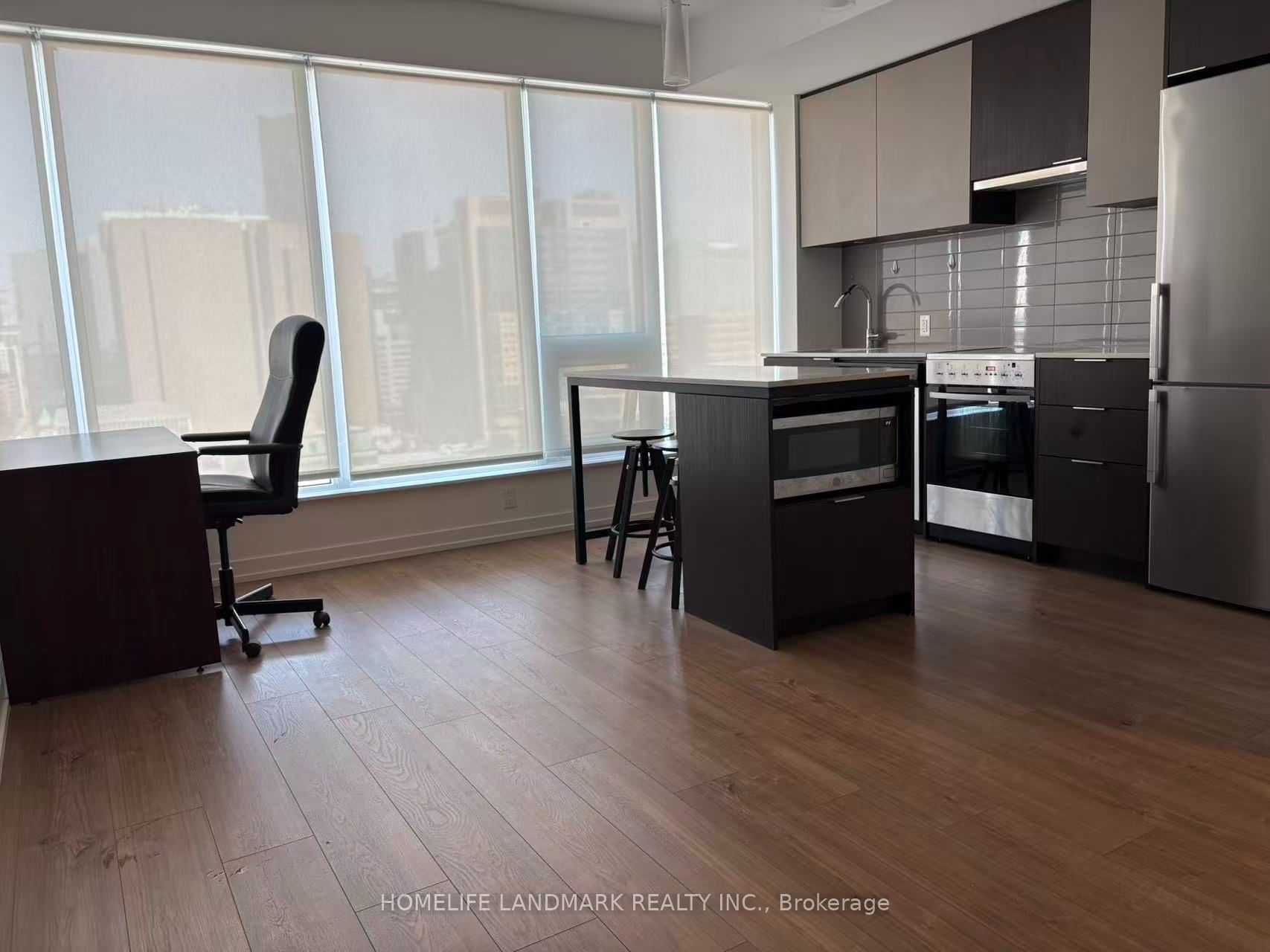 203 College Street 1407, Toronto, ON M5T 1P9 photo 4