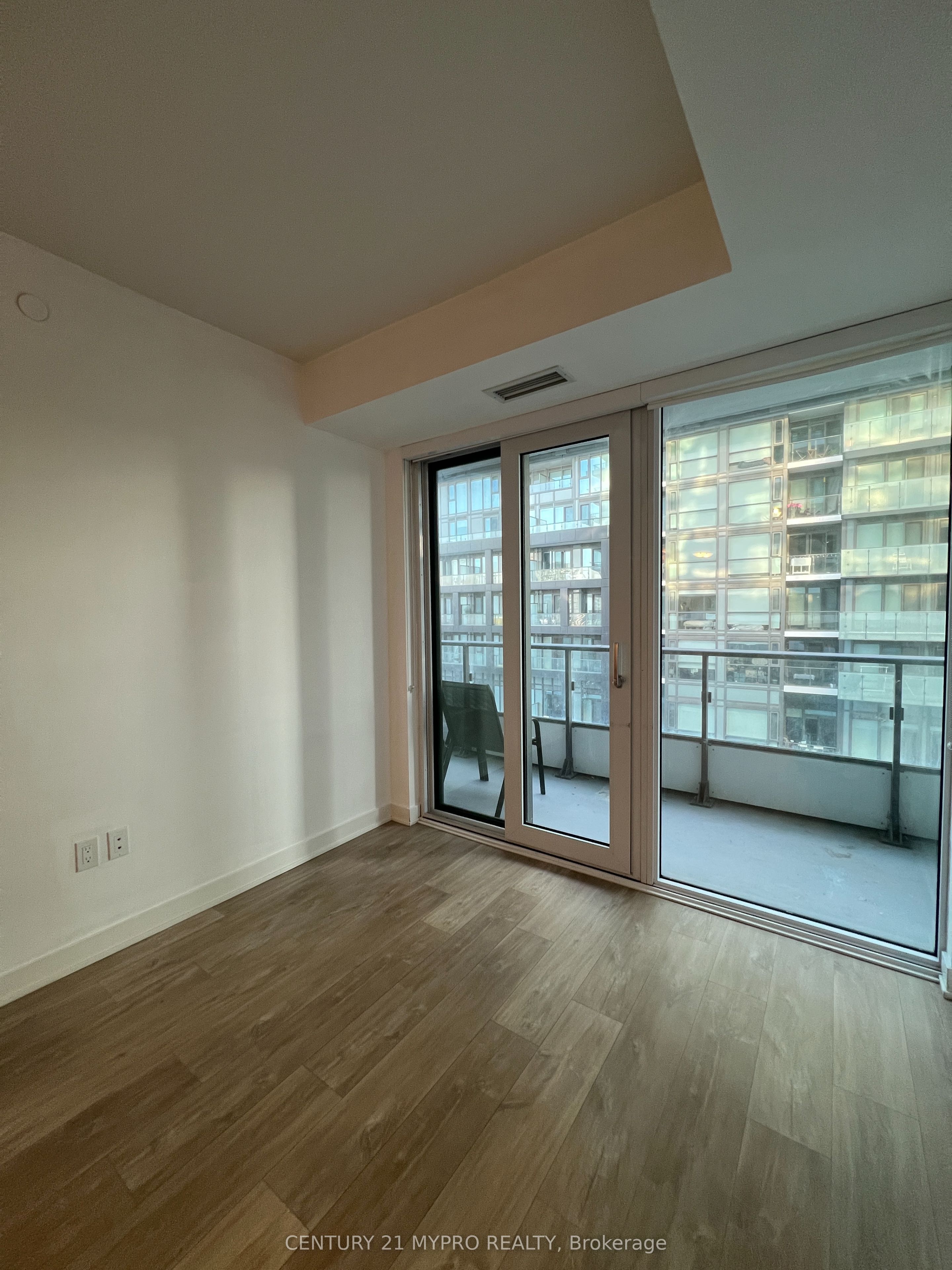 70 Princess Street 2111 E, Toronto, ON M5A 0X6 photo 4