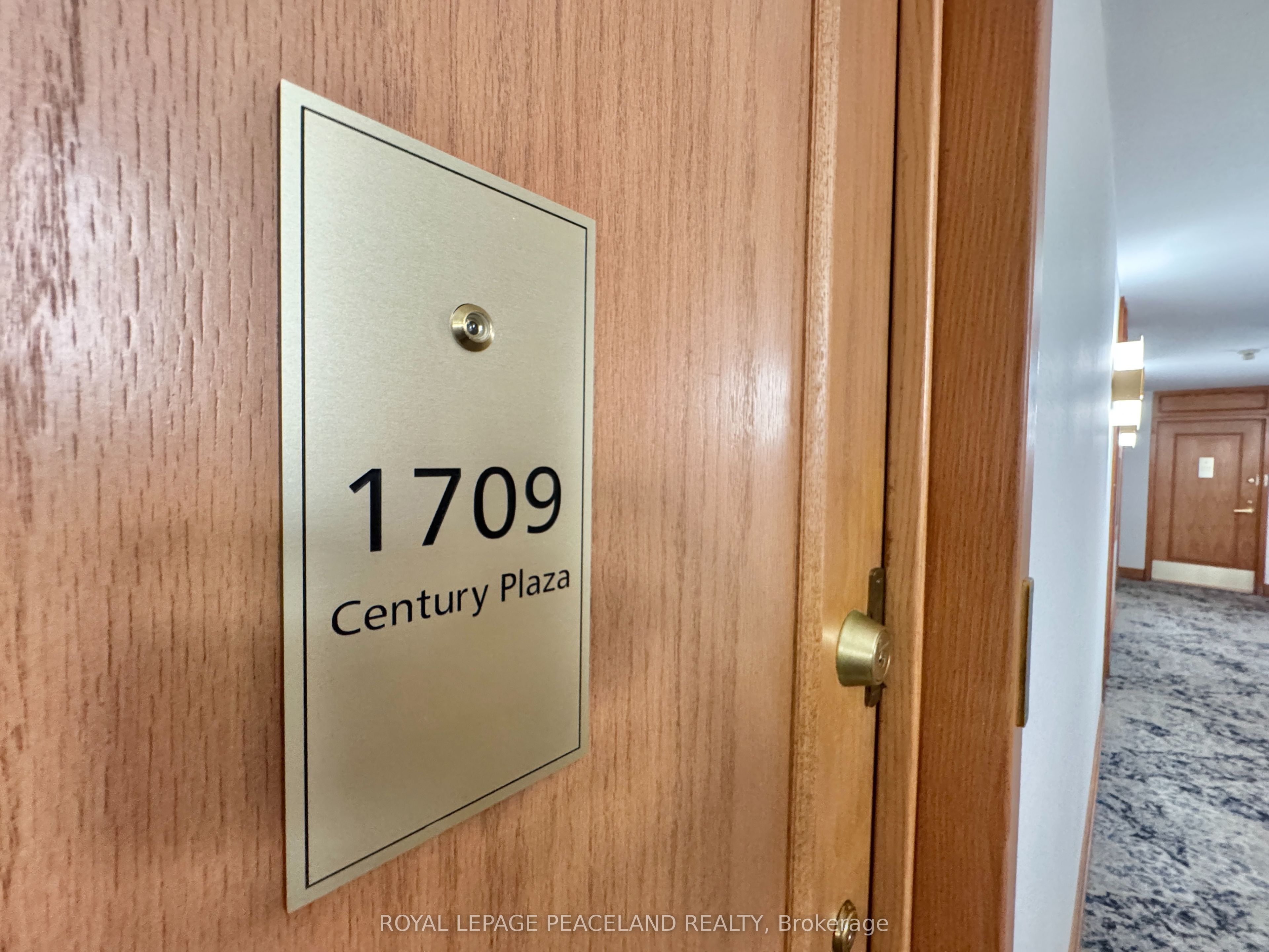 24 Wellesley Street W 1709, Toronto, ON M4Y 2X6 photo 5