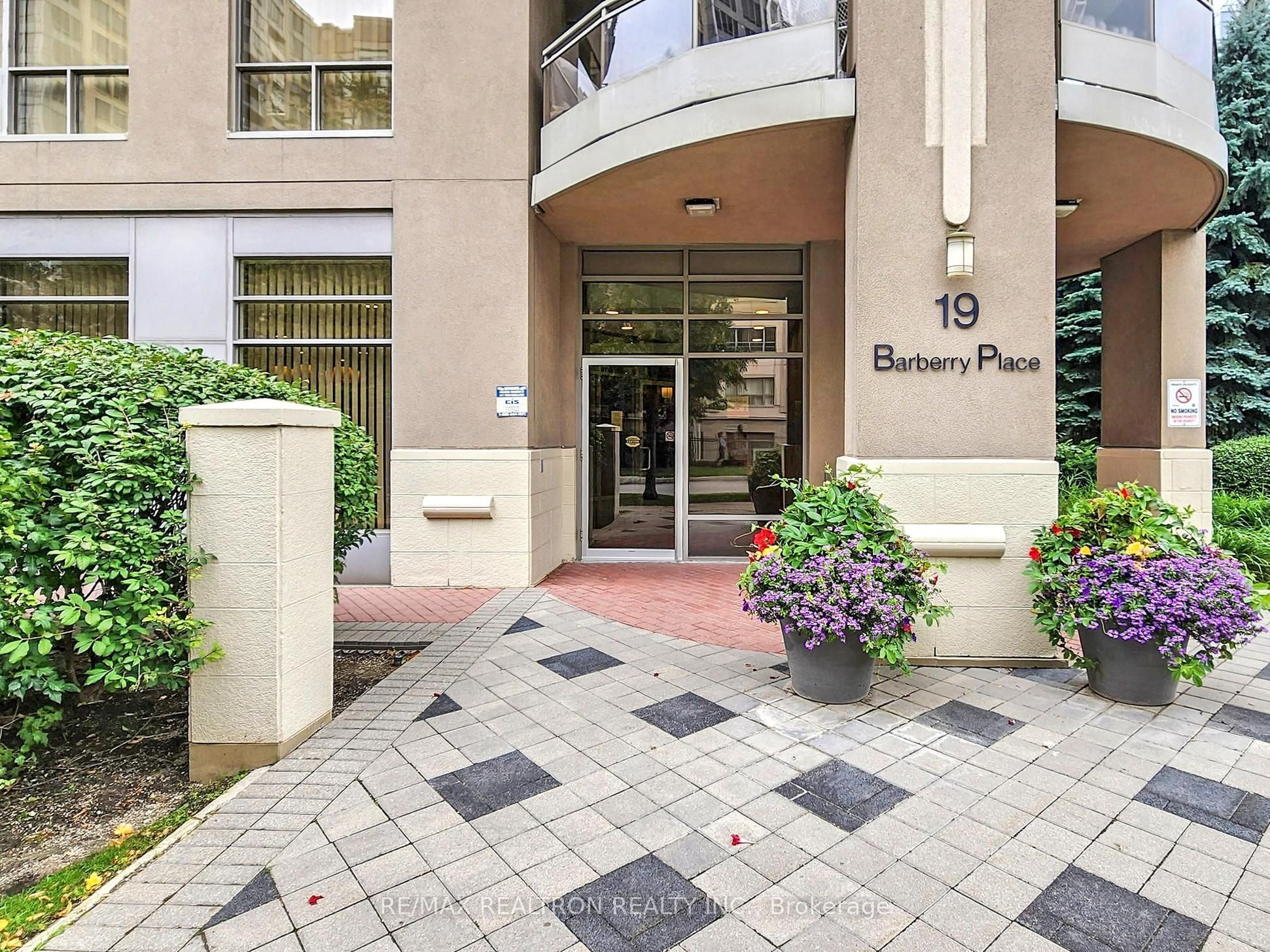 19 Barberry Place 416, Toronto, ON M2K 3E3 photo 2