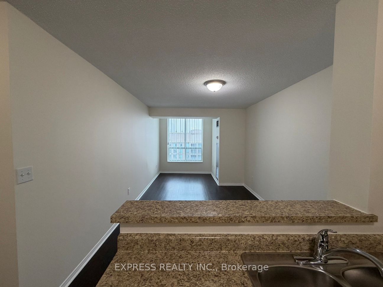 29 Pemberton Avenue LPH06, Toronto, ON M2M 4L5 photo 3