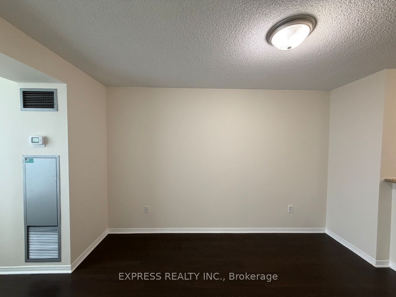 29 Pemberton Avenue LPH06, Toronto, ON M2M 4L5 photo 5
