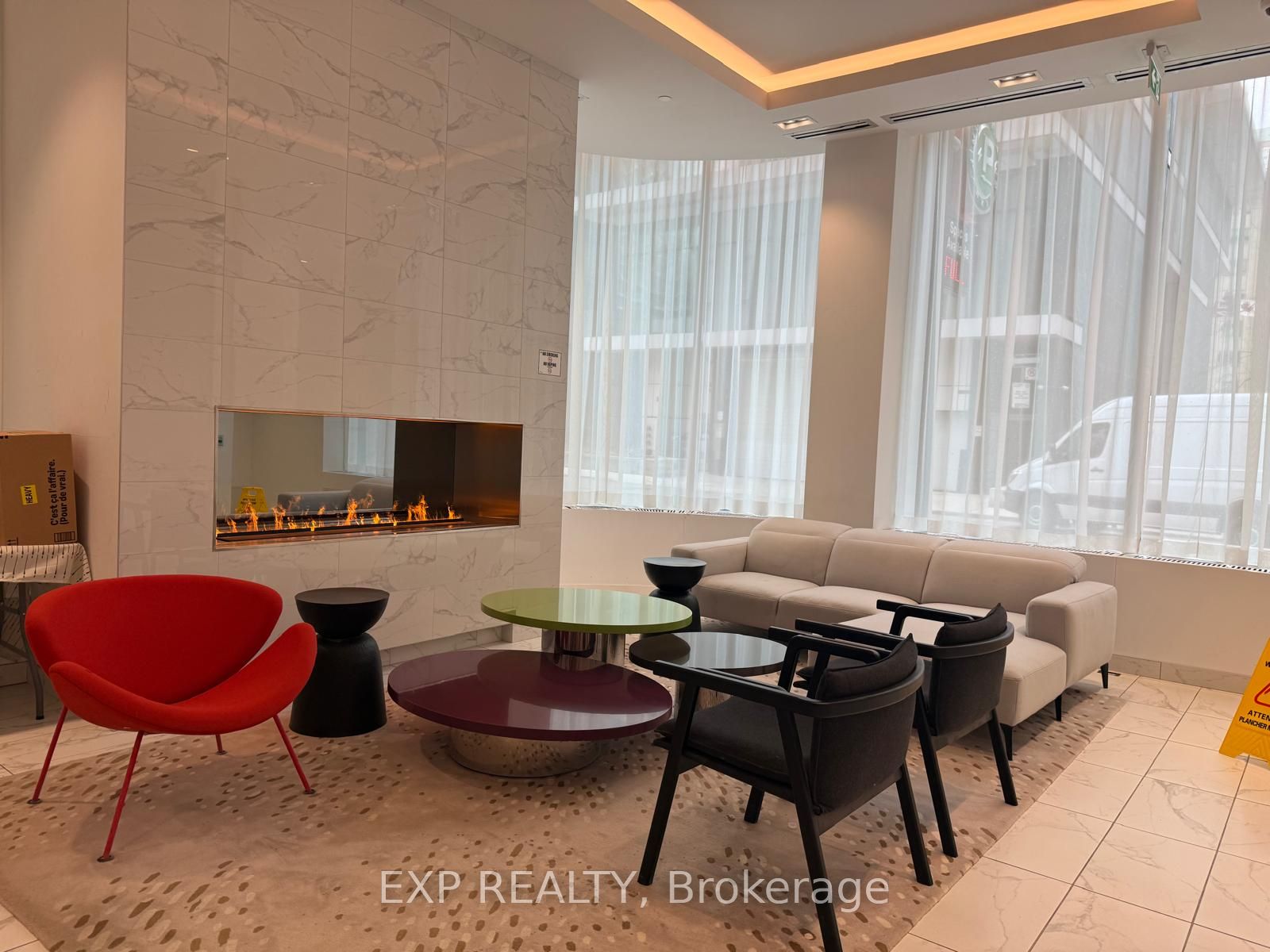 238 Simcoe Street 1903, Toronto, ON M5T 0E2 photo 2