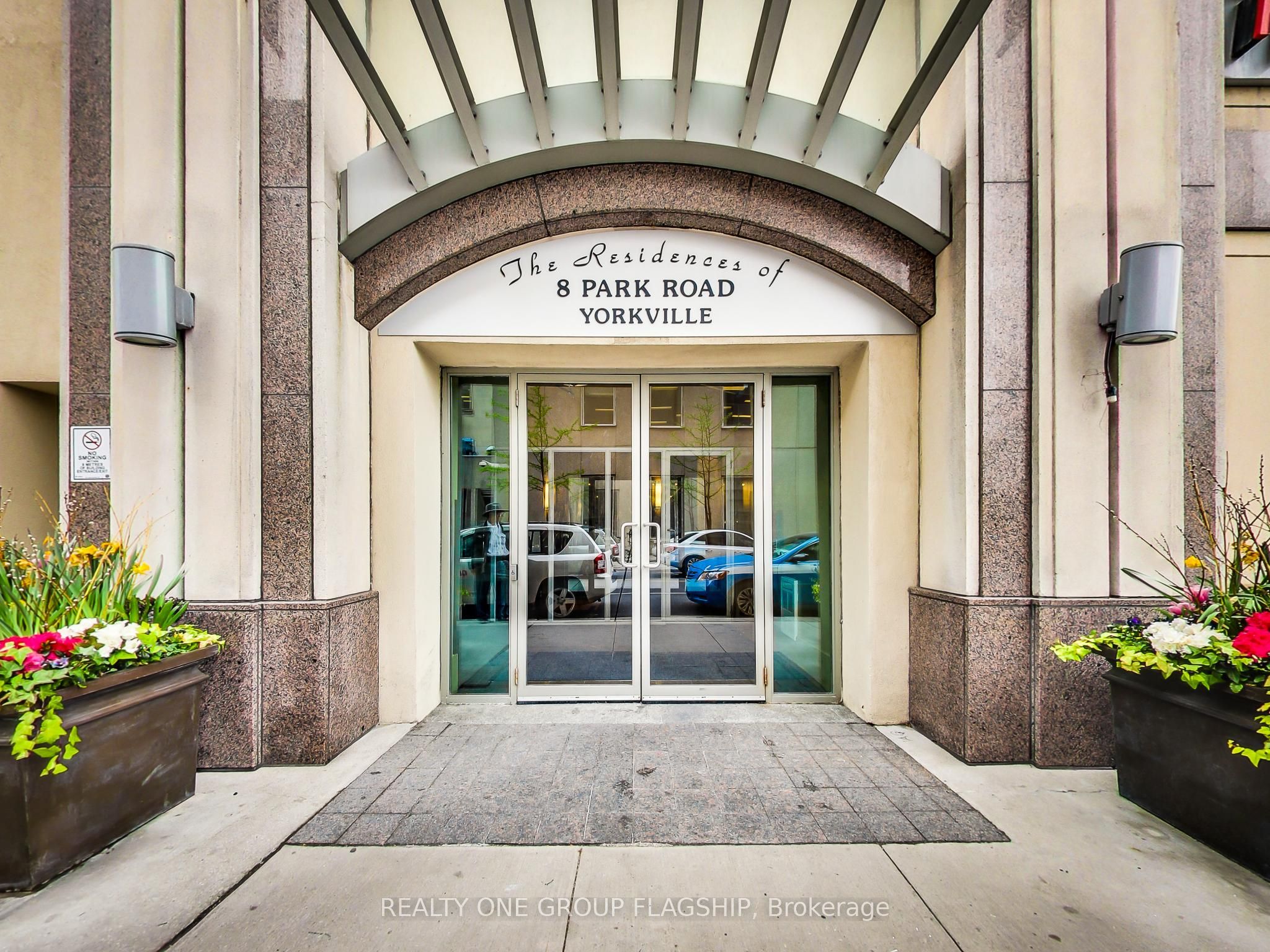 8 Park Road 2013, Toronto, ON M4W 3S5 photo 2