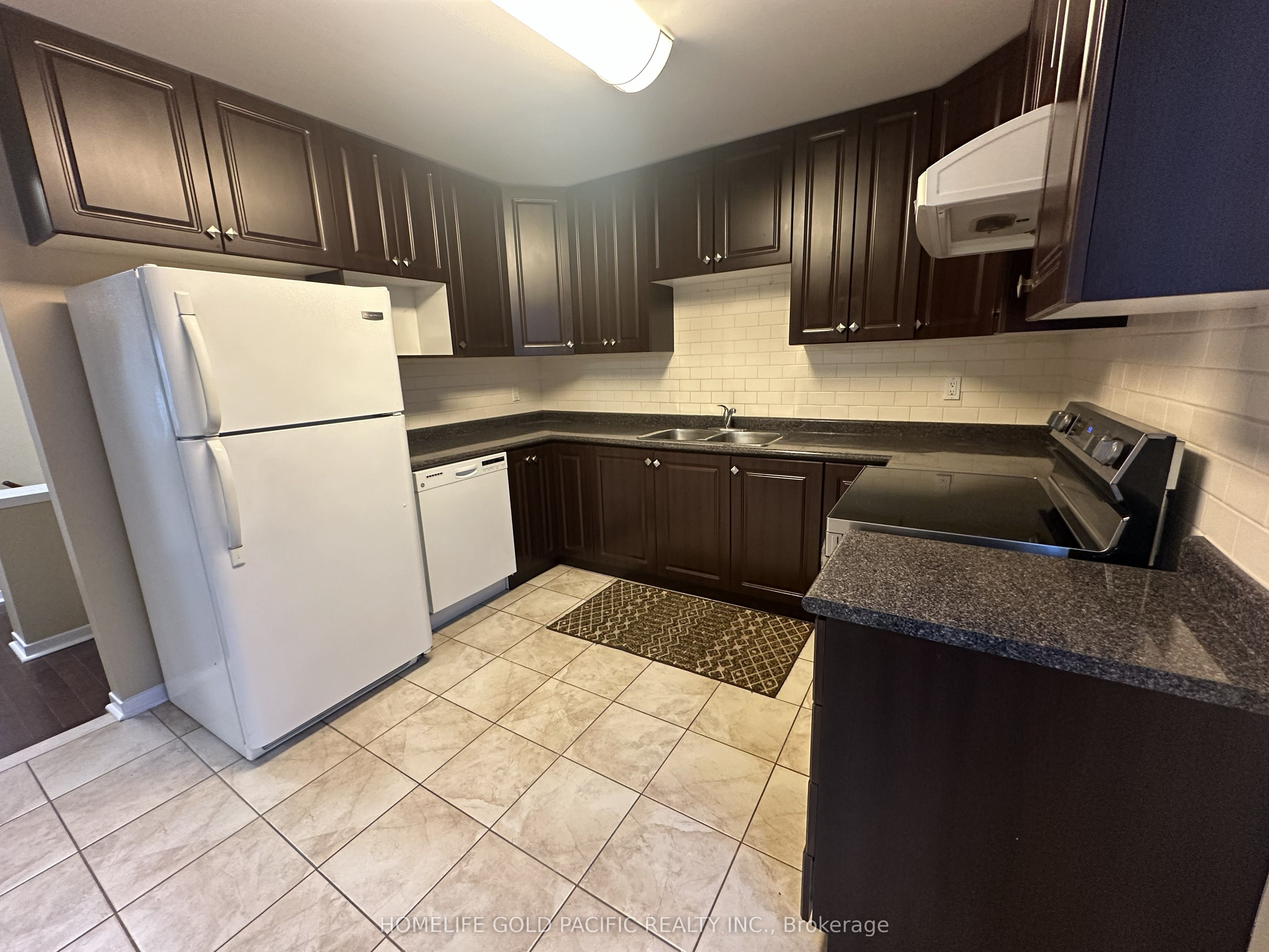 17 Protea Gardens, Toronto, ON M2K 2W5 photo 3