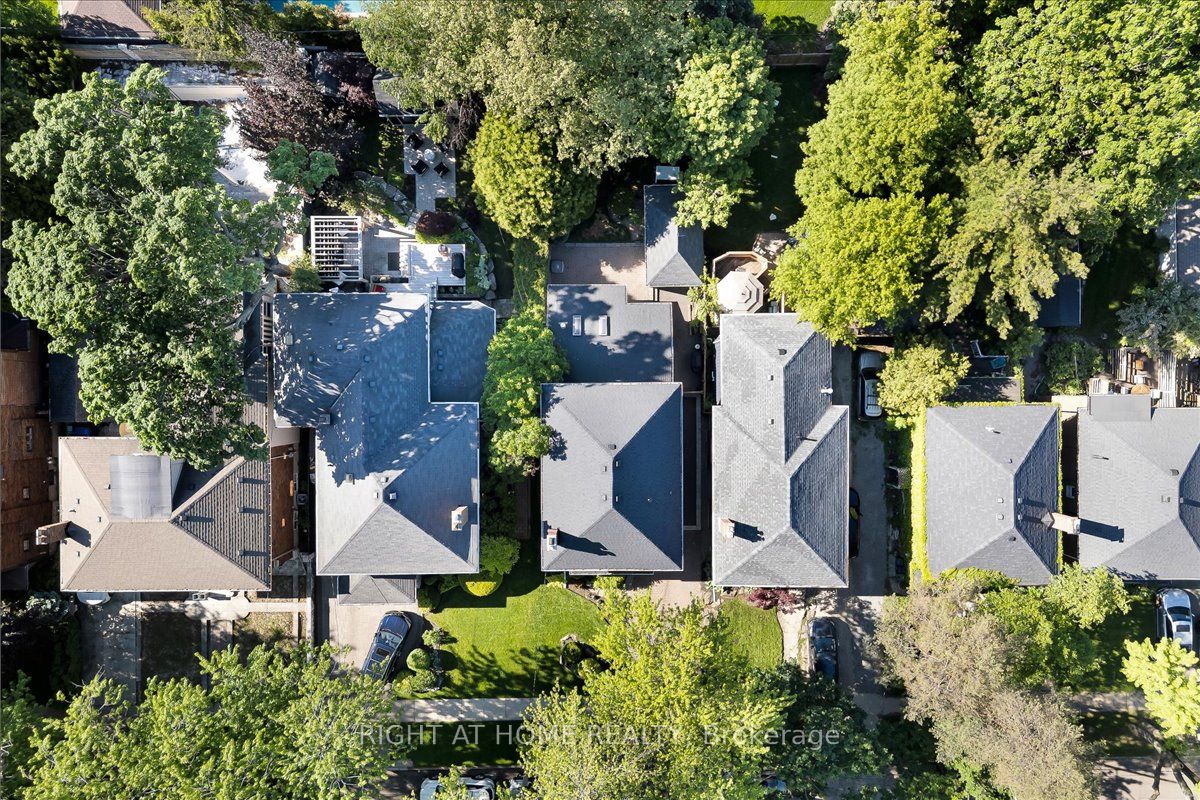 428 Briar Hill Avenue, Toronto, ON M5N 1M7 photo 4
