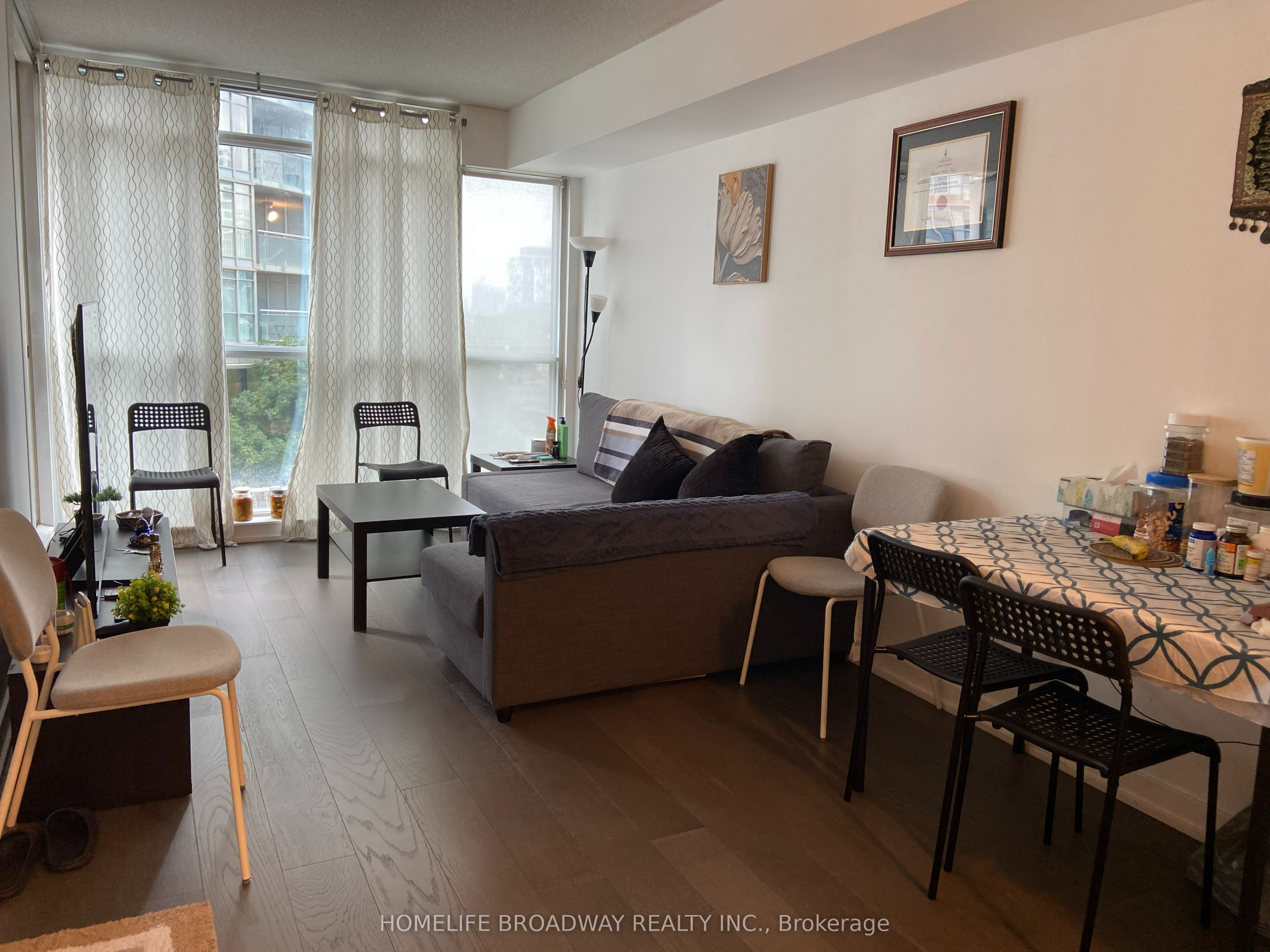 15 Iceboat Terrace 338, Toronto, ON M5V 4A5 photo 3
