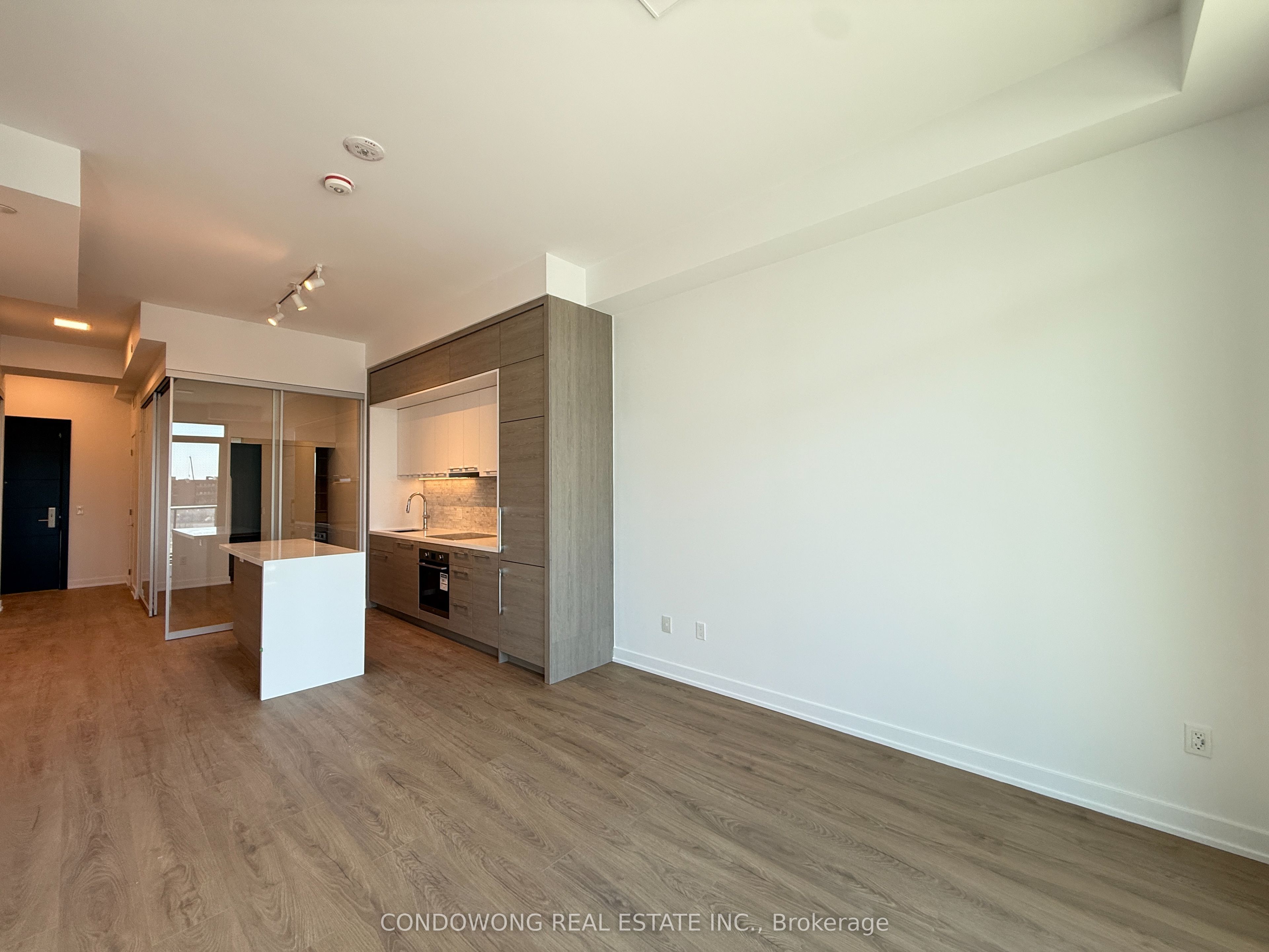29 Green Trail Court 212, Toronto, ON M2K 0J9 photo 2