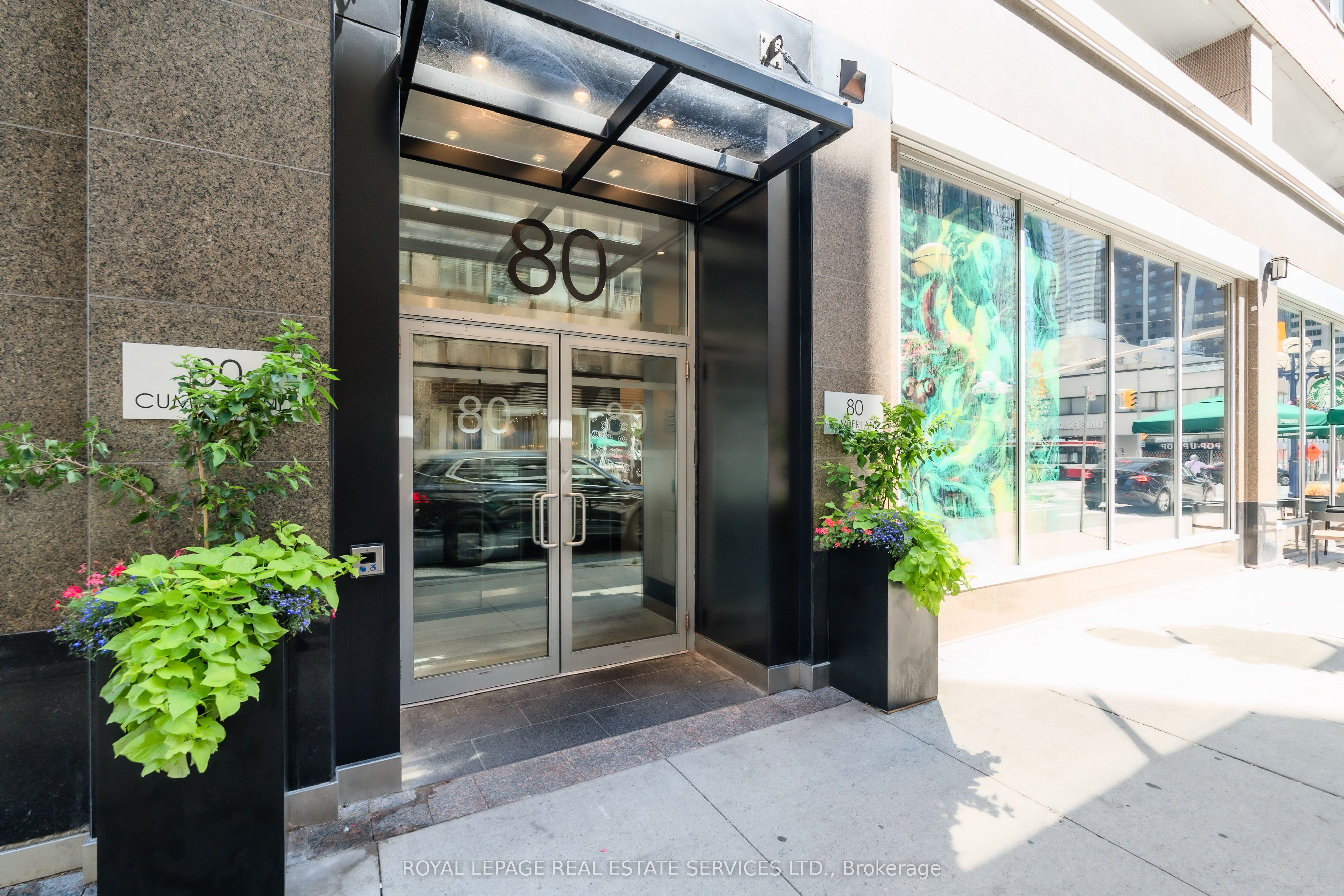 80 Cumberland Street 709, Toronto, ON M5R 3V1 photo 2