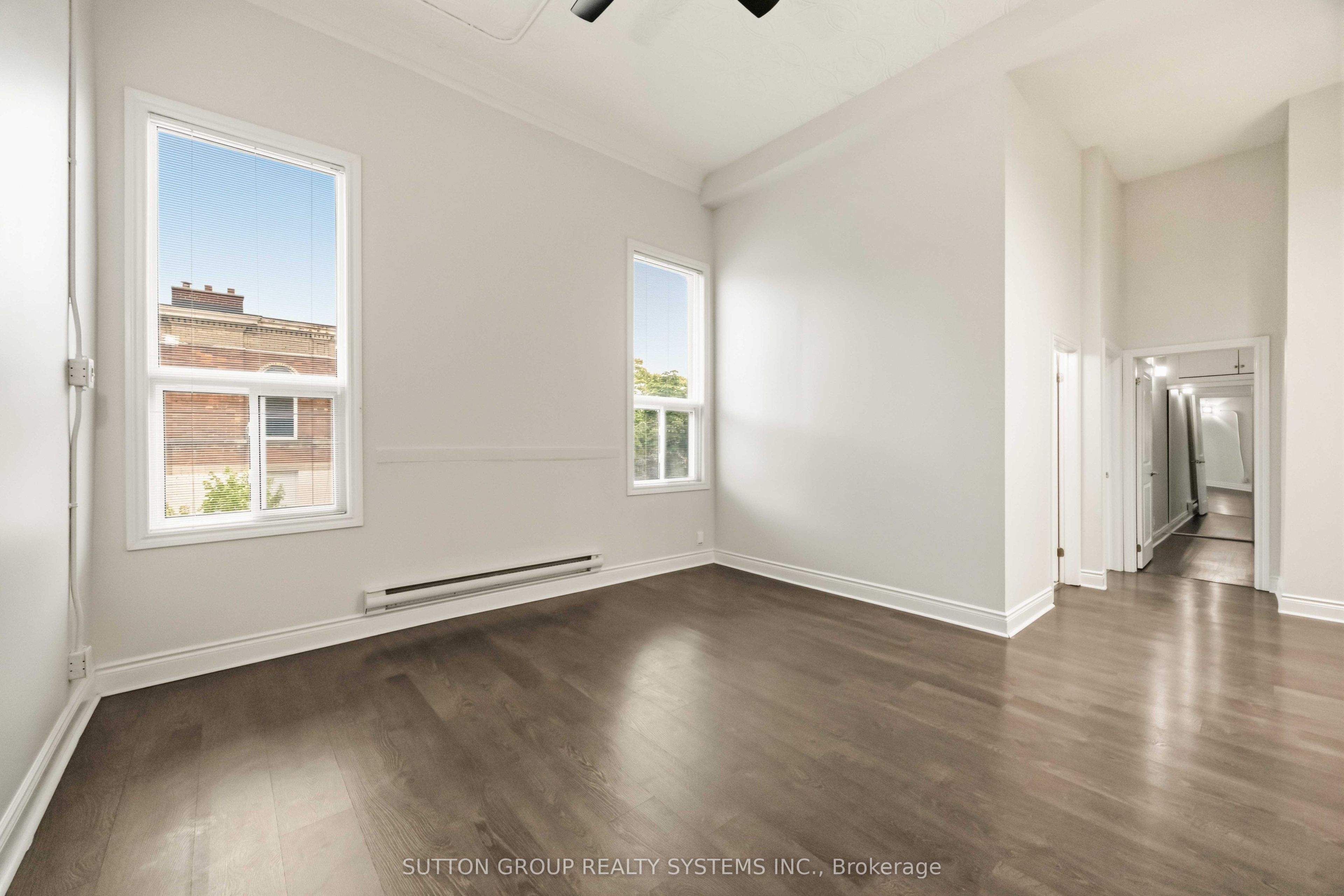 482 Queen Street W 303, Toronto, ON M5V 2B2 photo 5