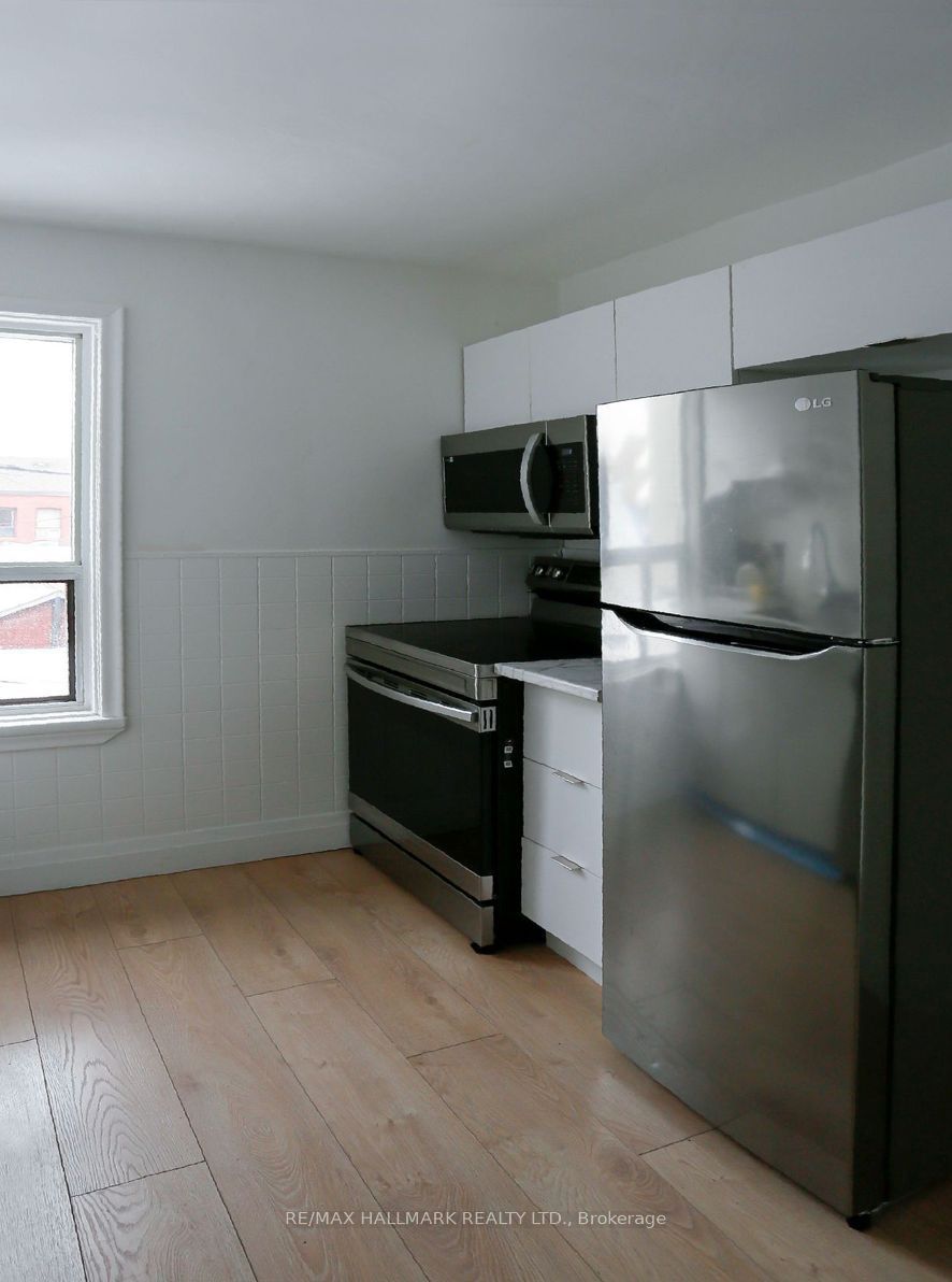 77 Northcote Avenue 2nd Floor, Toronto, ON M6J 3K2 photo 5