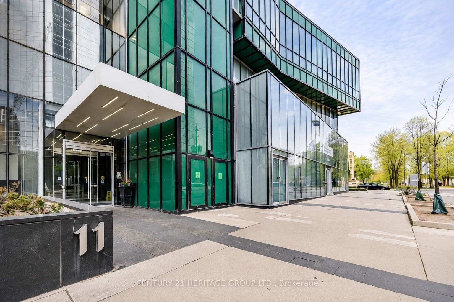 11 Bogert Avenue NE 708, Toronto, ON M2N 0H4 photo 2