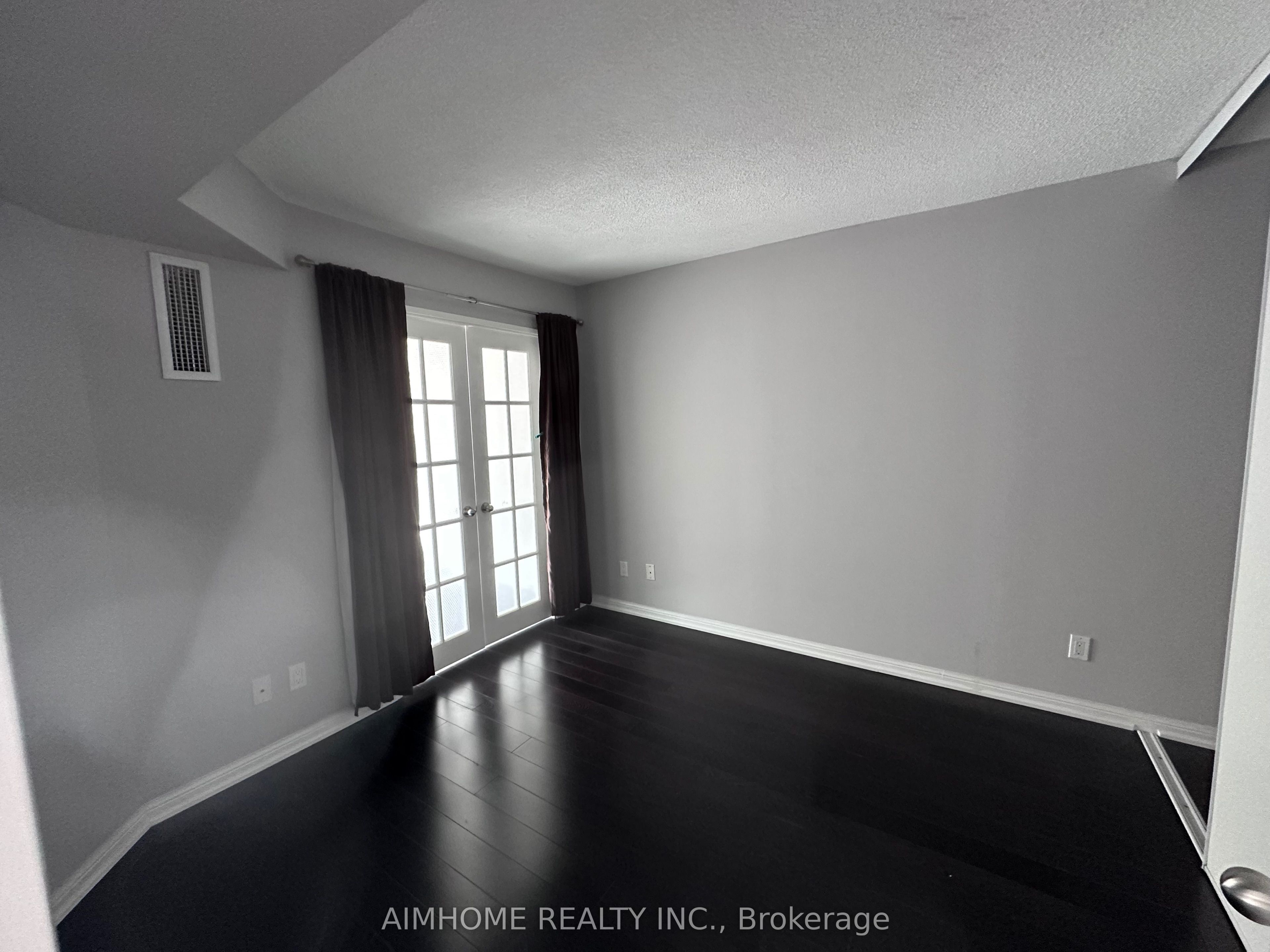 7 Carlton Street 1507, Toronto, ON M5B 2M3 photo 5