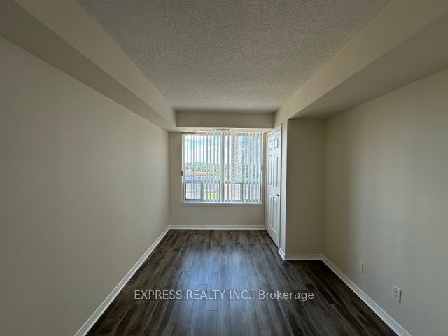 8 Hillcrest Avenue 905, Toronto, ON M2N 6Y6 photo 3