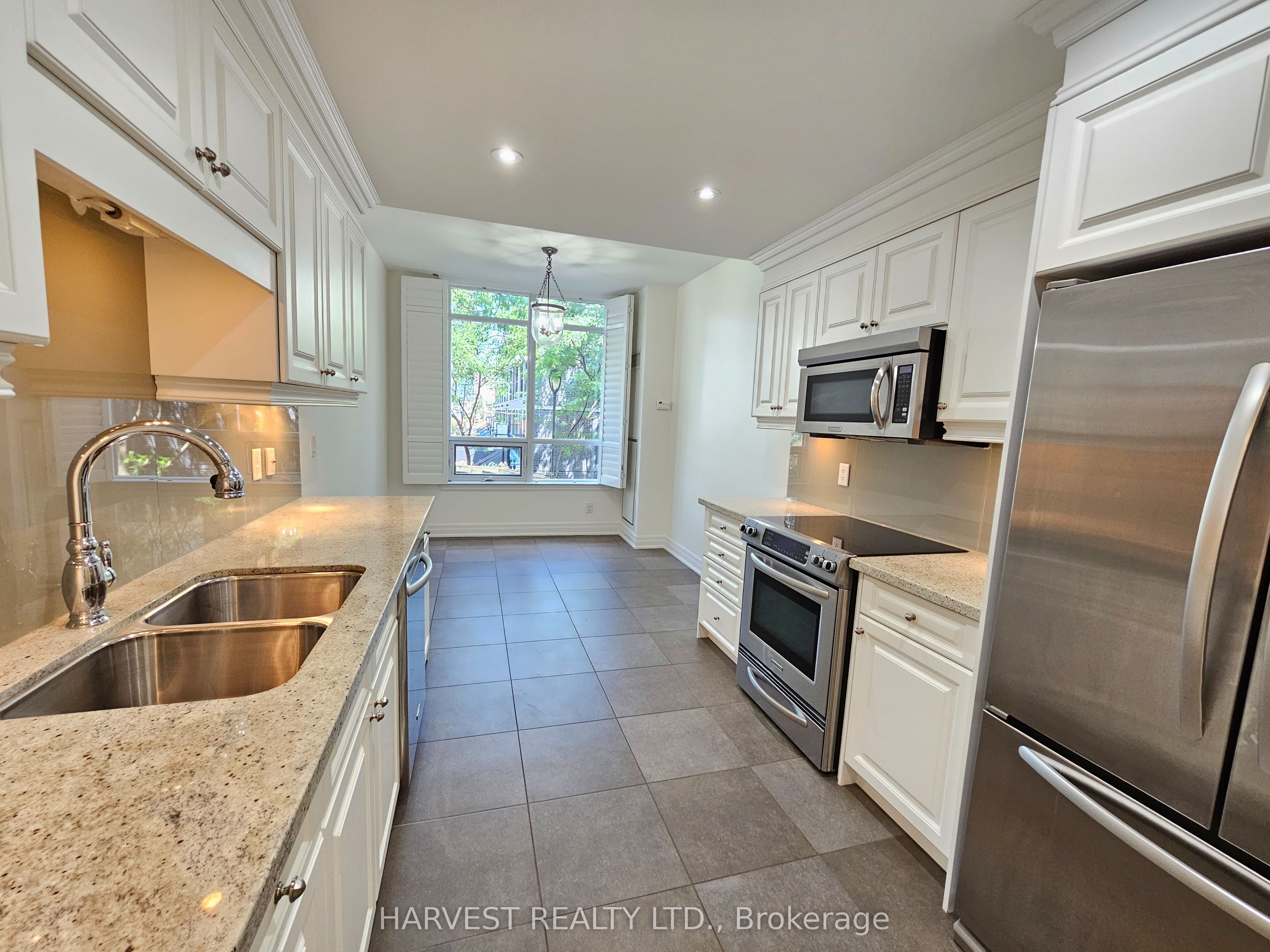 23 Rean Drive 203, Toronto, ON M2K 0A5 photo 4