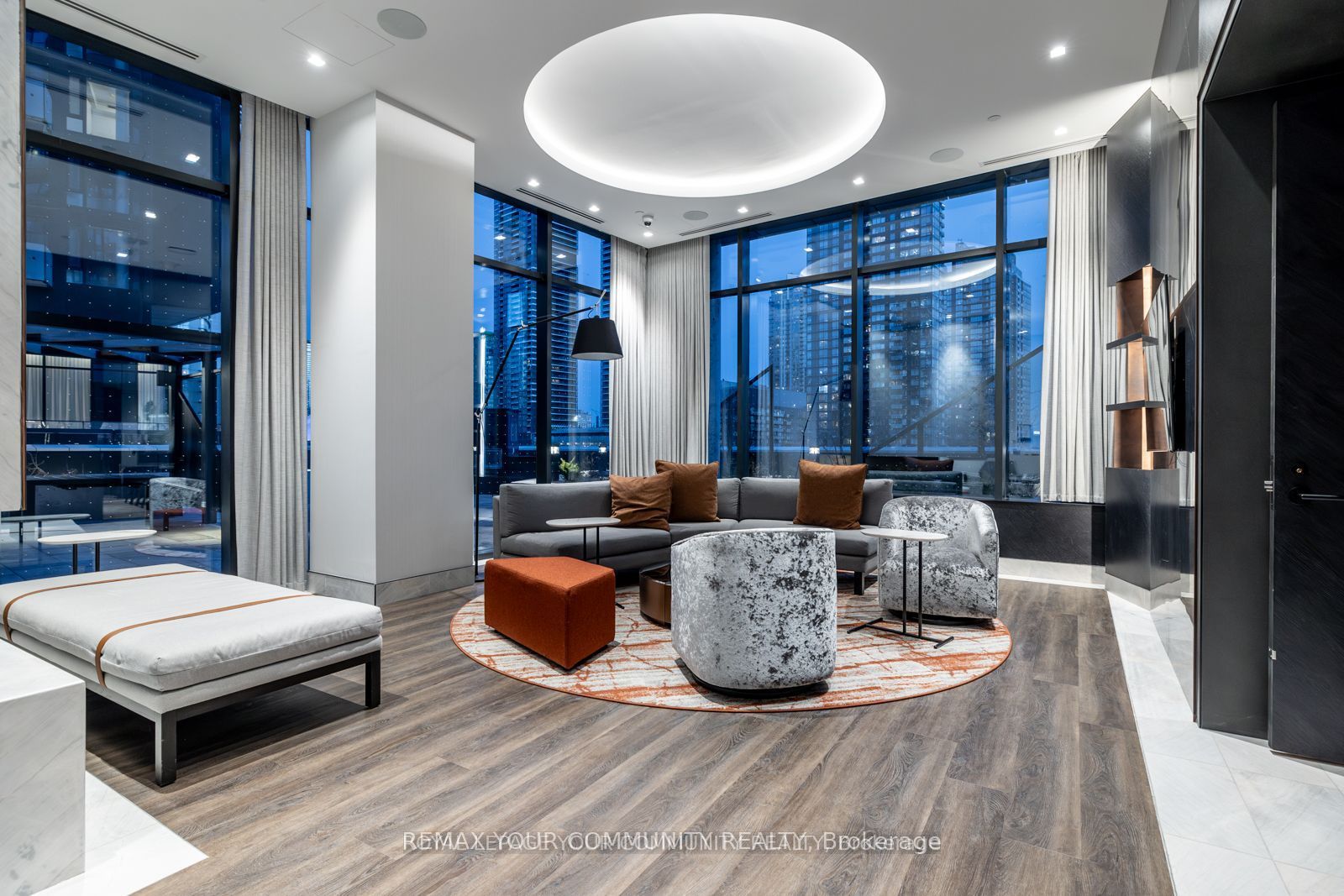 470 Front Street 2015, Toronto, ON M5V 0V6 photo 3