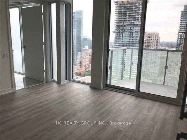 28 Wellesley Street E 2810, Toronto, ON M4Y 0C4 photo 3