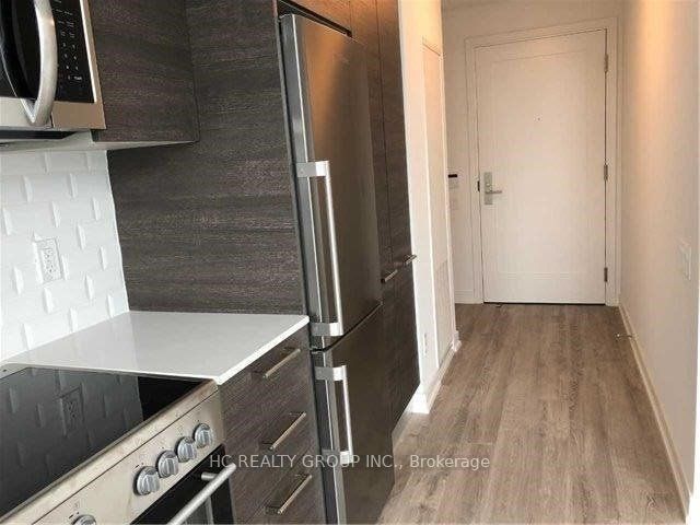 28 Wellesley Street E 2810, Toronto, ON M4Y 0C4 photo 4