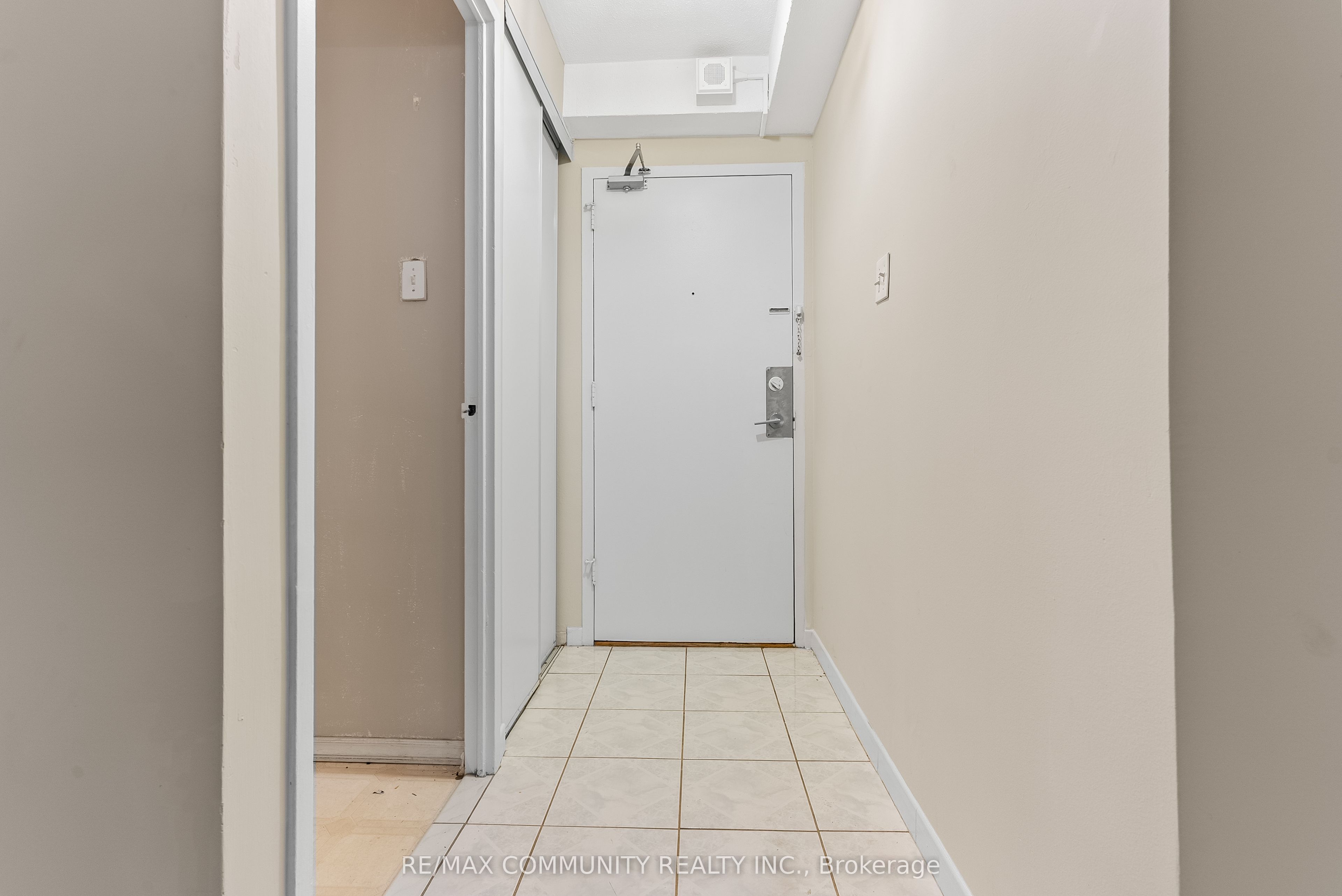 1350 York Mills Road 2205, Toronto, ON M3A 2A1 photo 2