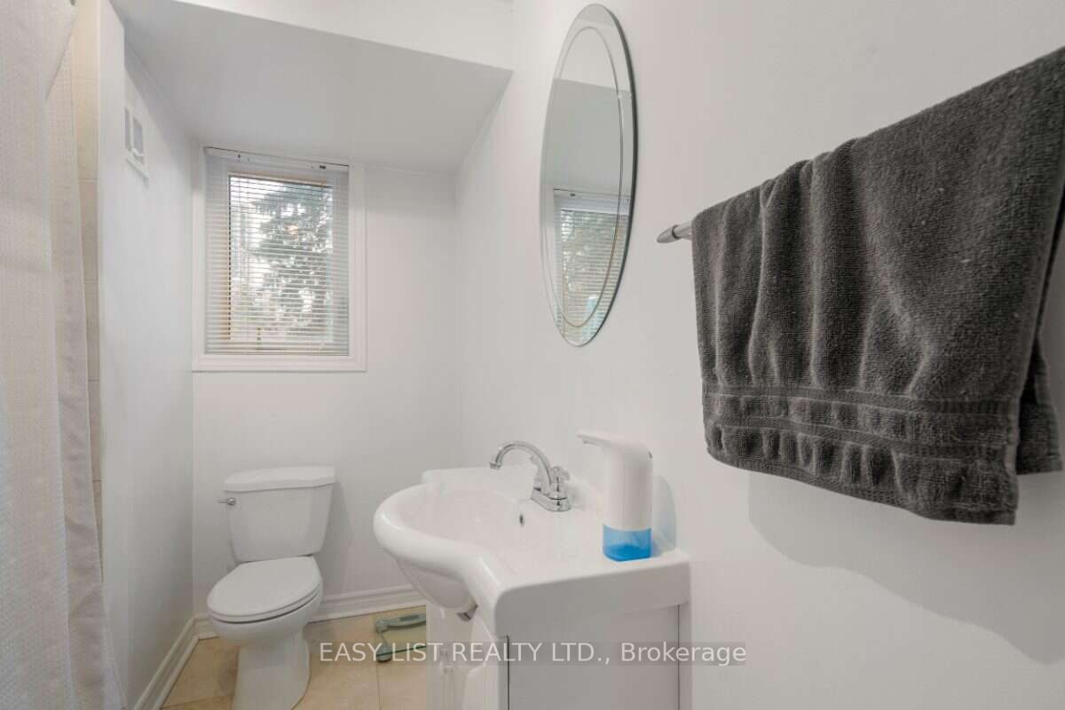 39 Churchill Avenue, Toronto, ON M2N 1Y6 photo 5
