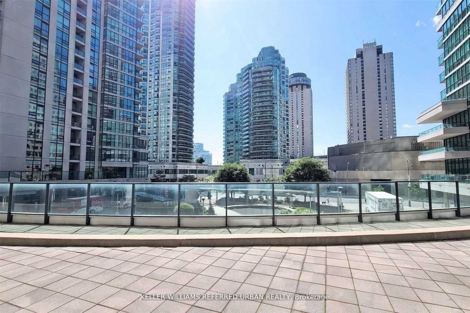 18 Harbour Street 2606, Toronto, ON M5J 2Z6 photo 3