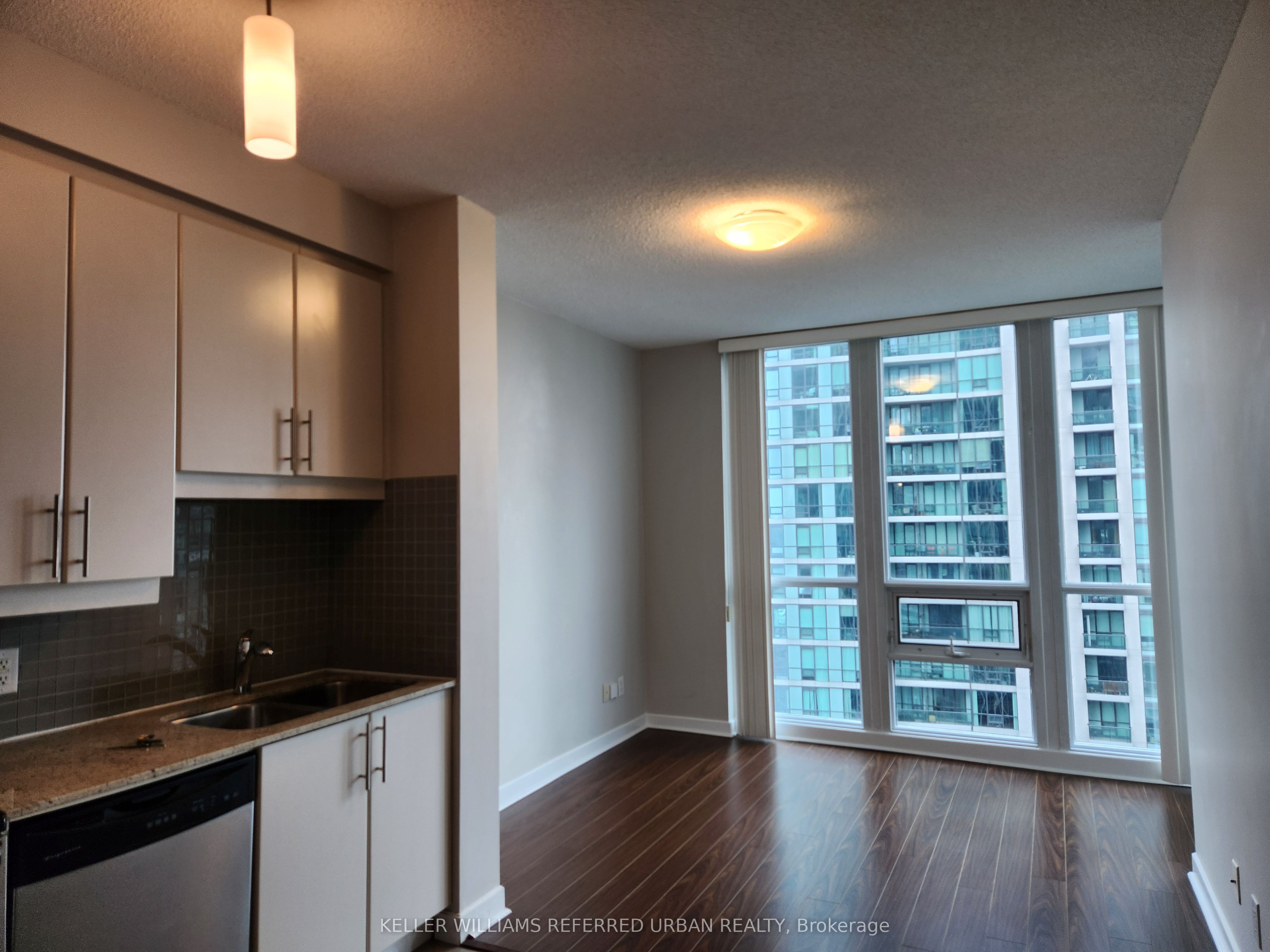 18 Harbour Street 2606, Toronto, ON M5J 2Z6 photo 4