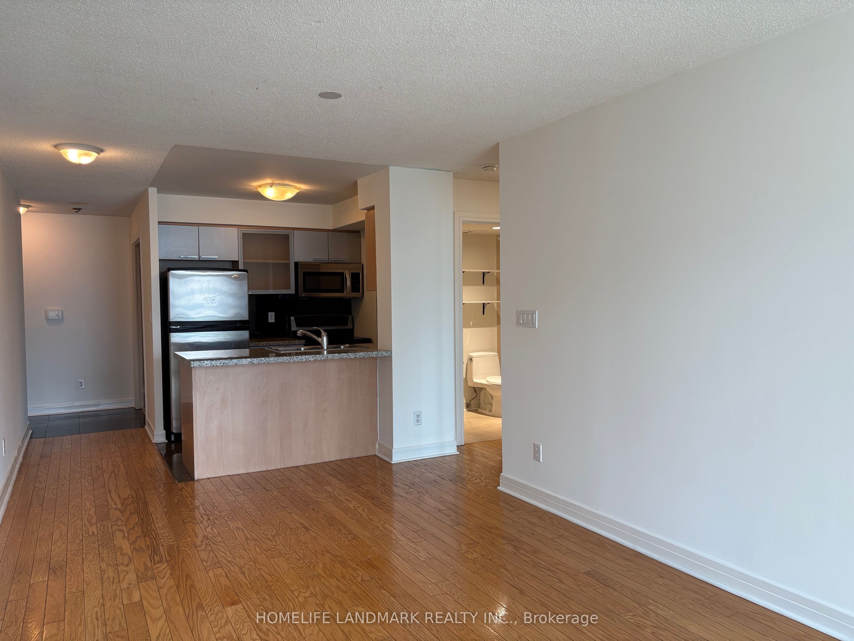16 Harrison Garden Boulevard 1812, Toronto, ON M2N 7J6 photo 3
