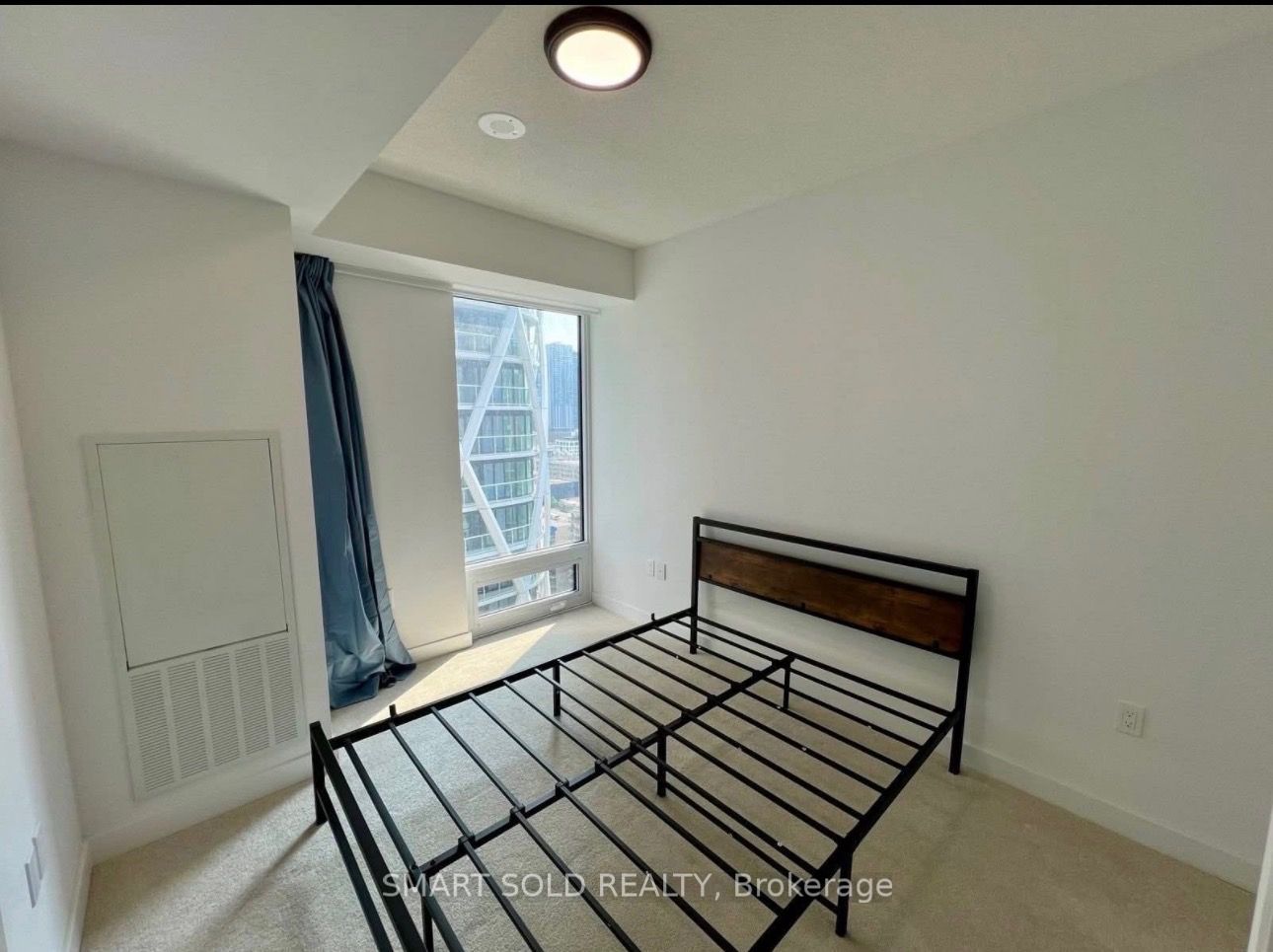 238 simcoe Street 1706, Toronto, ON M5T 0E2 photo 3
