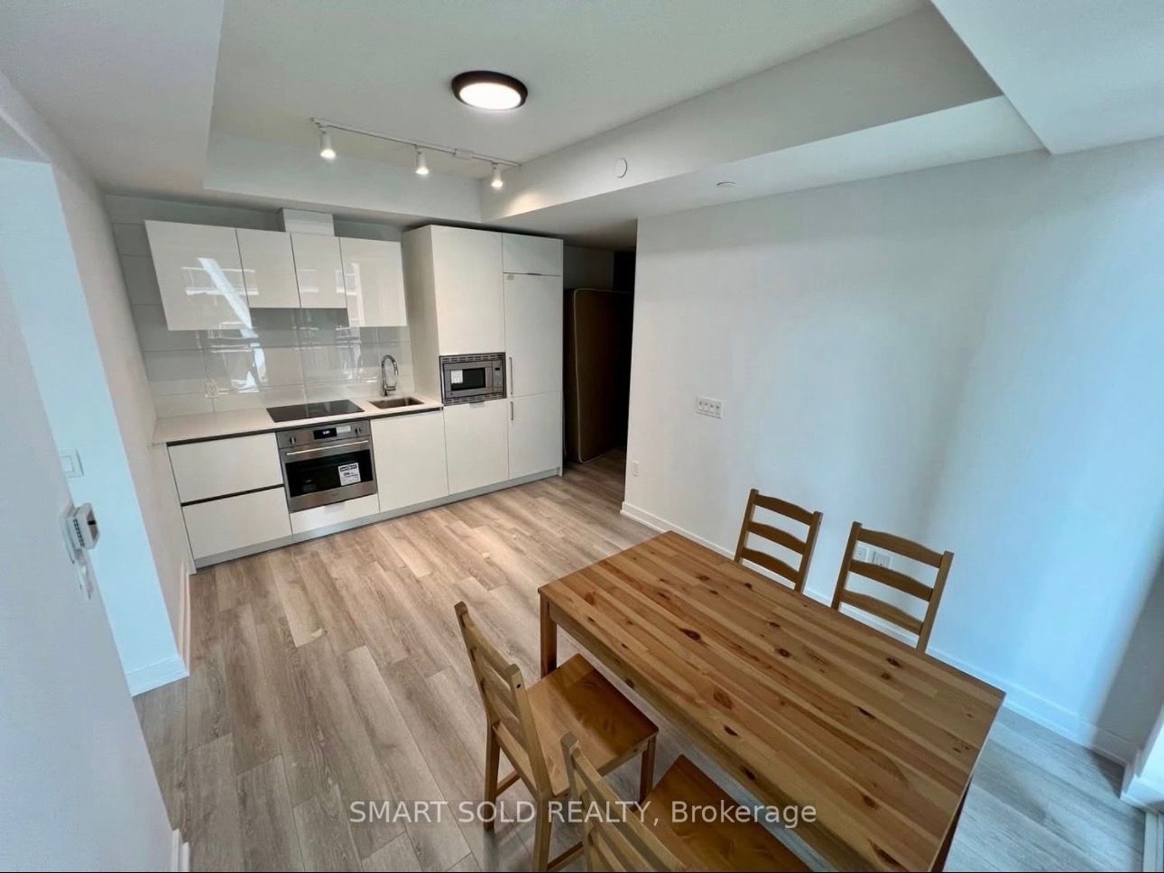 238 simcoe Street 1706, Toronto, ON M5T 0E2 photo 4