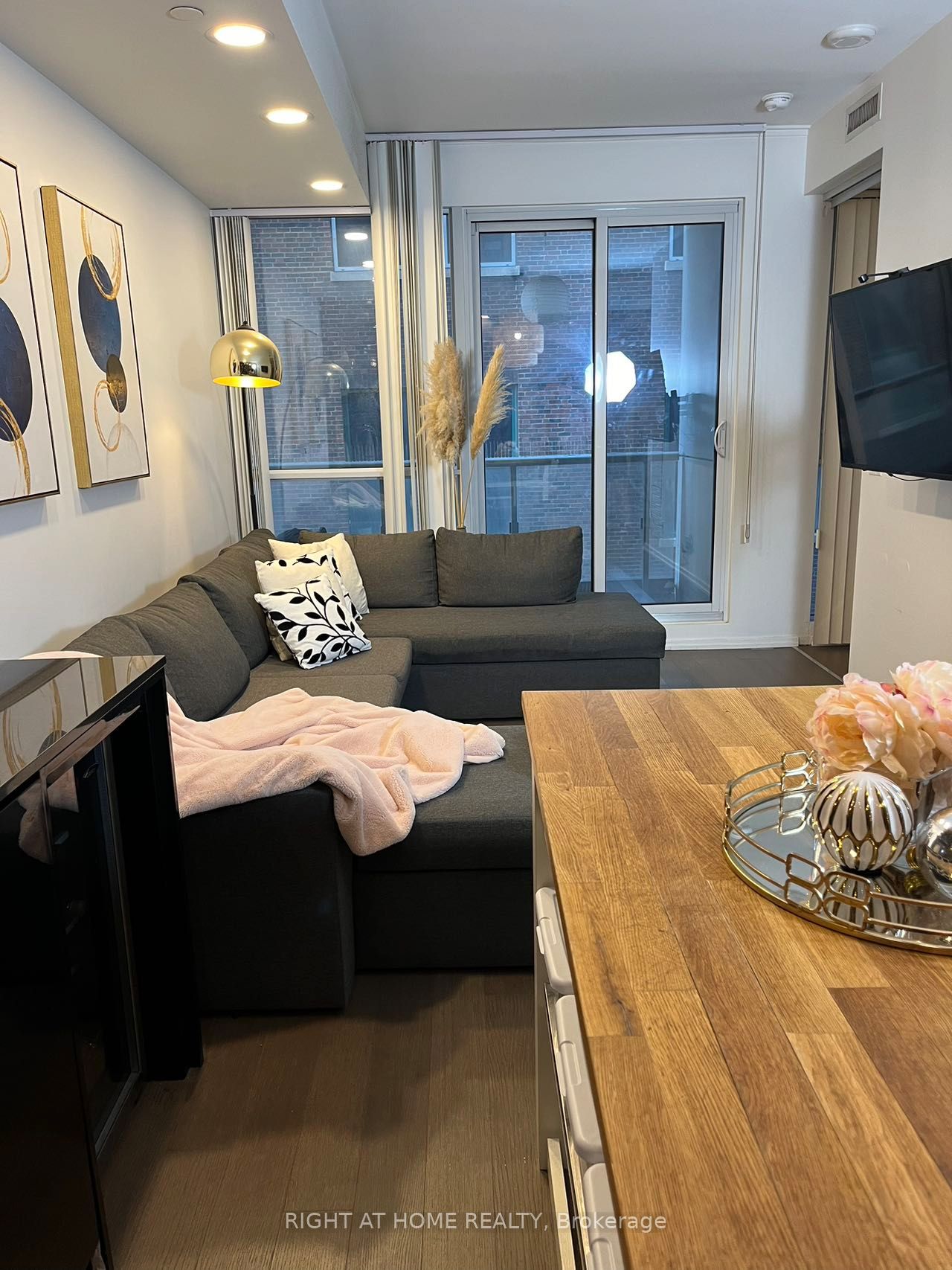 70 Temperance Street 1207, Toronto, ON M5H 0B1 photo 5