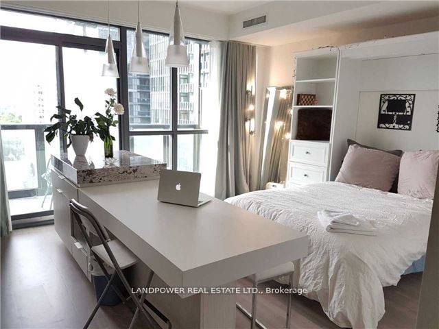 101 Charles Street E 1607, Toronto, ON M4Y 0A9