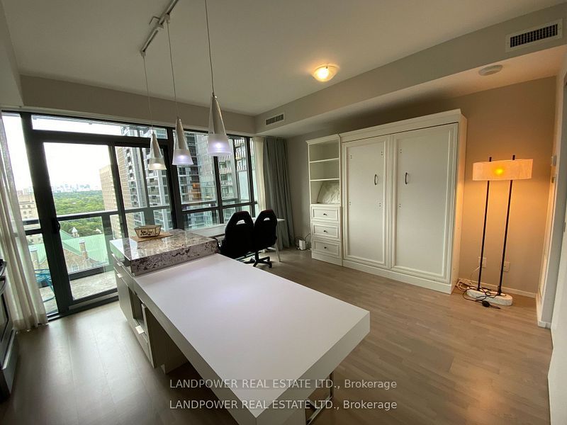 101 Charles Street E 1607, Toronto, ON M4Y 0A9 photo 3