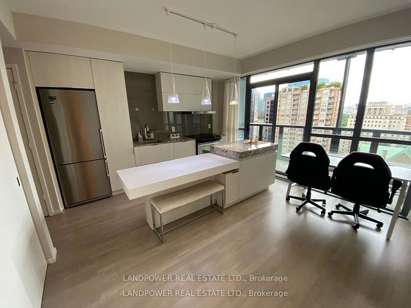 101 Charles Street E 1607, Toronto, ON M4Y 0A9 photo 4